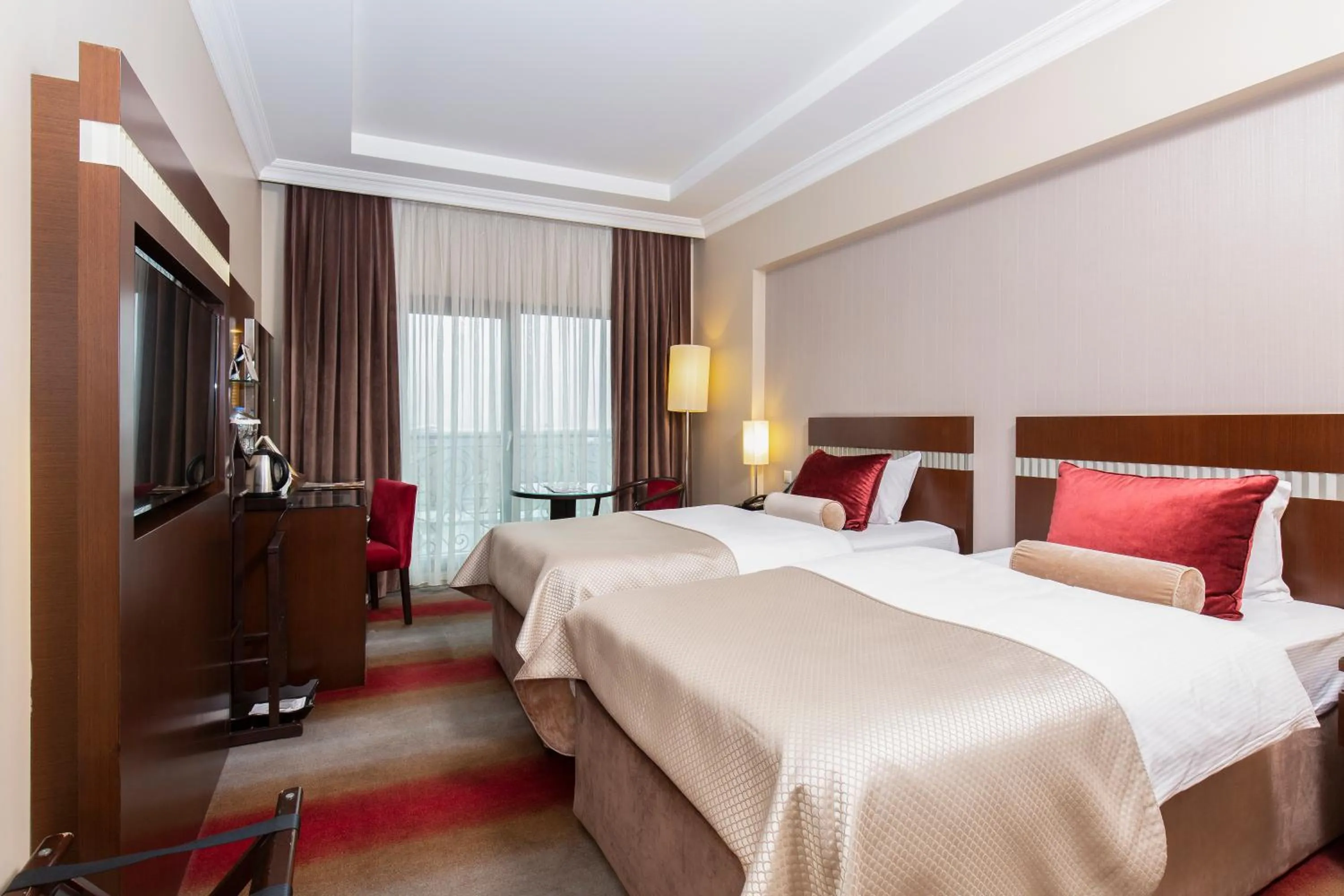 Bed in Almira Hotel Thermal Spa & Convention Center