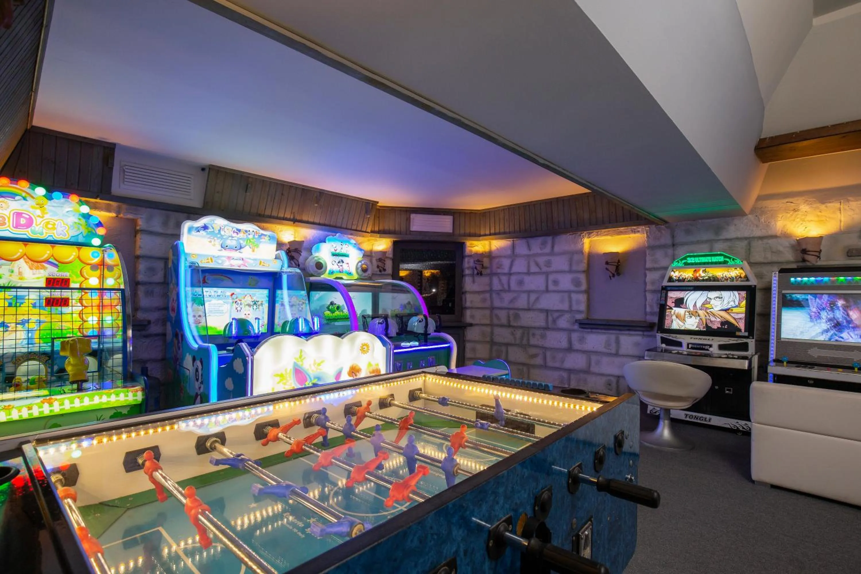 Game Room in Almira Hotel Thermal Spa & Convention Center