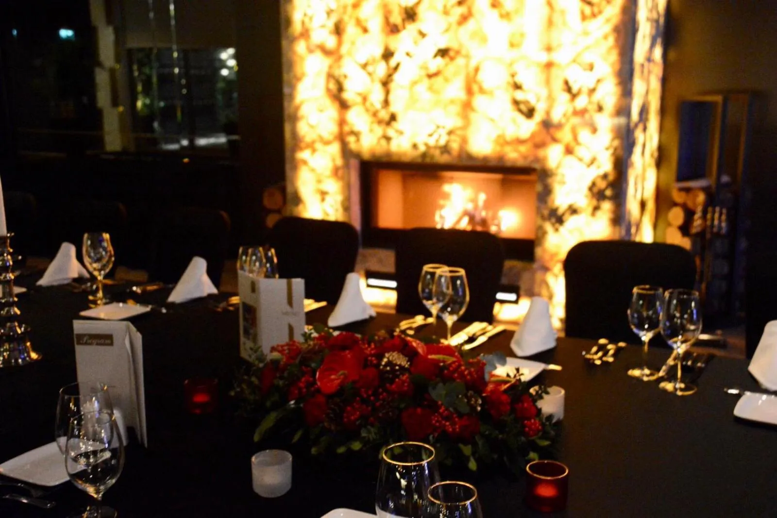 Restaurant/places to eat in Almira Hotel Thermal Spa & Convention Center