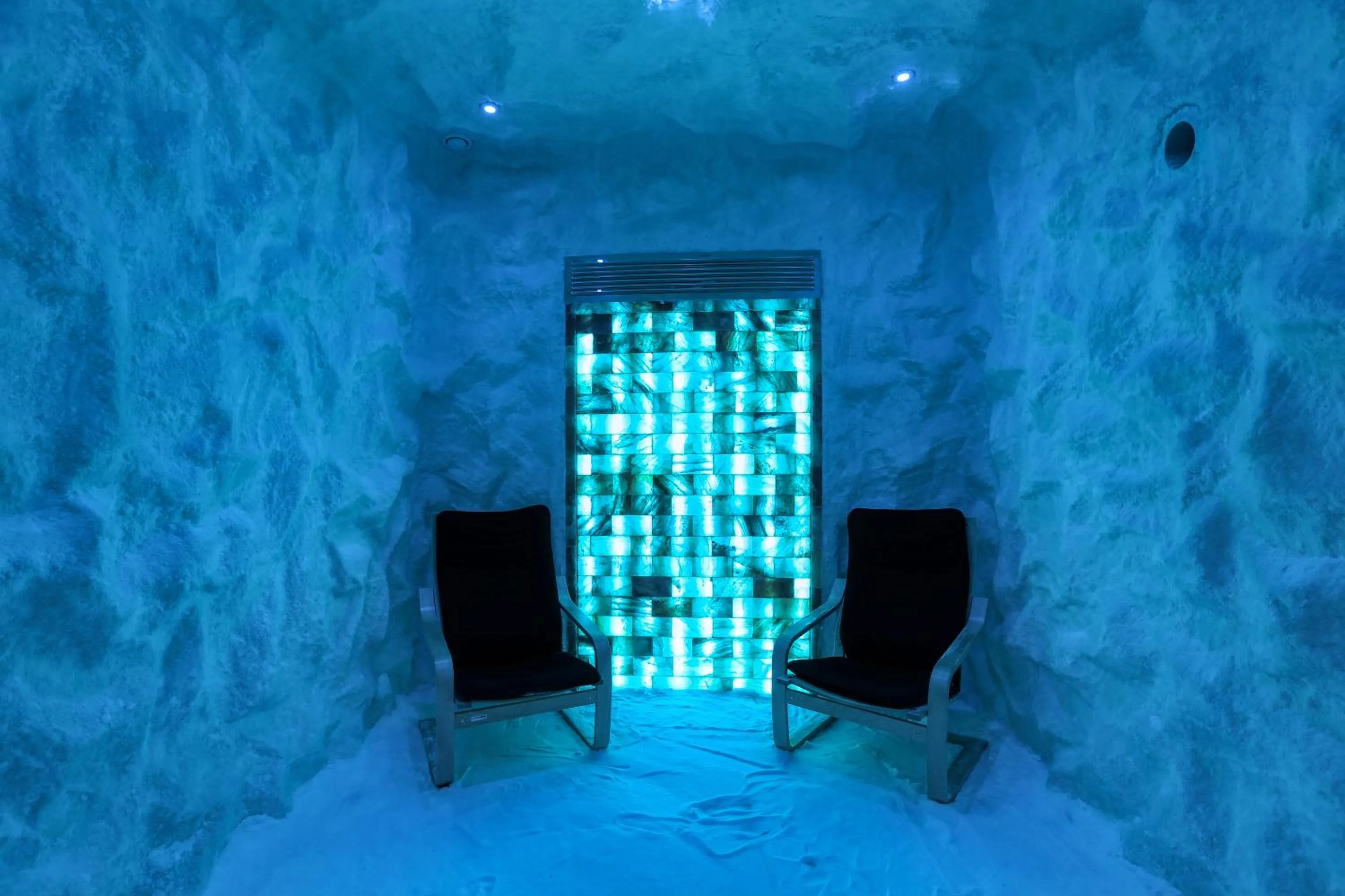 Spa and wellness centre/facilities in Almira Hotel Thermal Spa & Convention Center