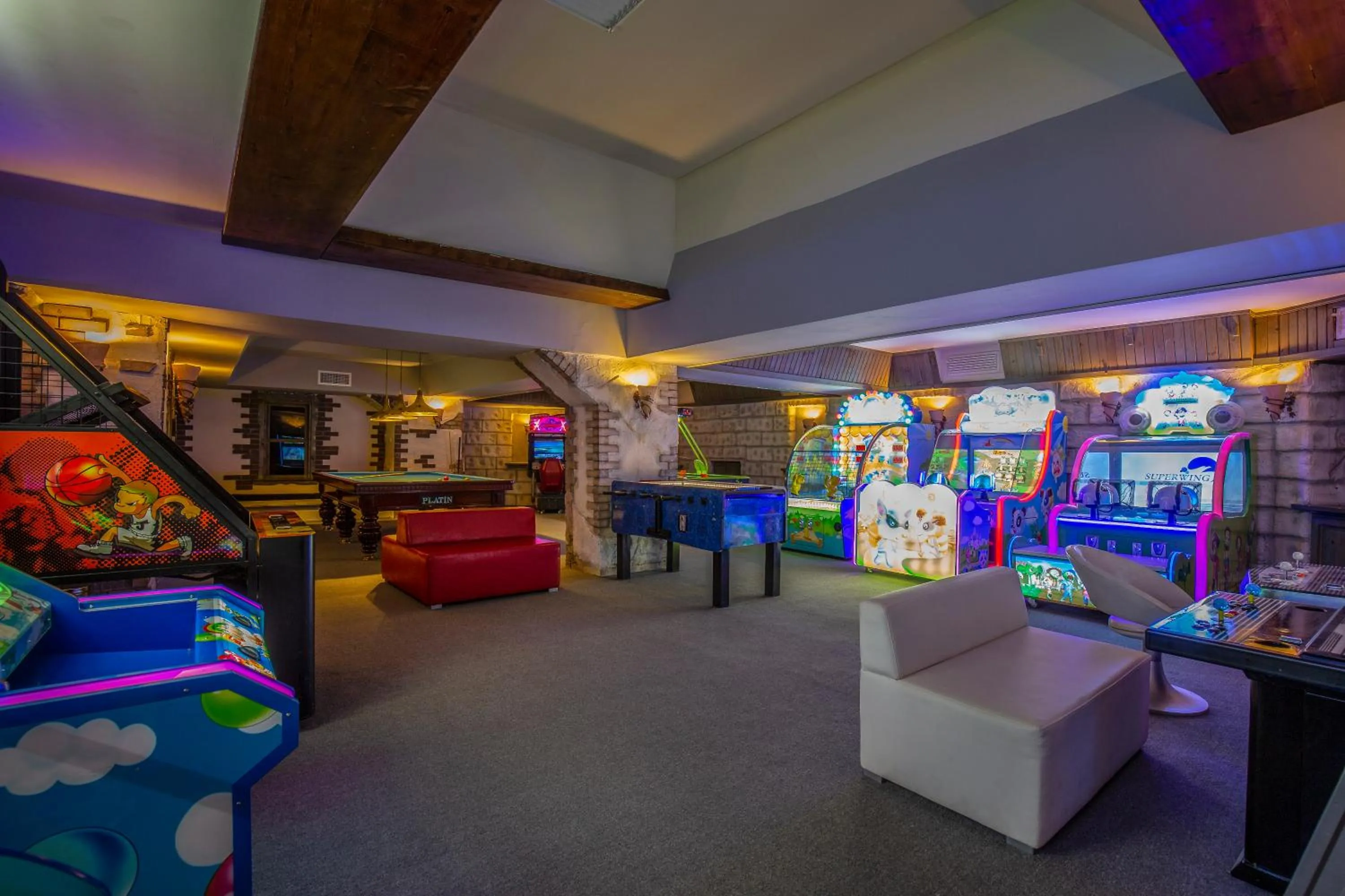 Game Room in Almira Hotel Thermal Spa & Convention Center