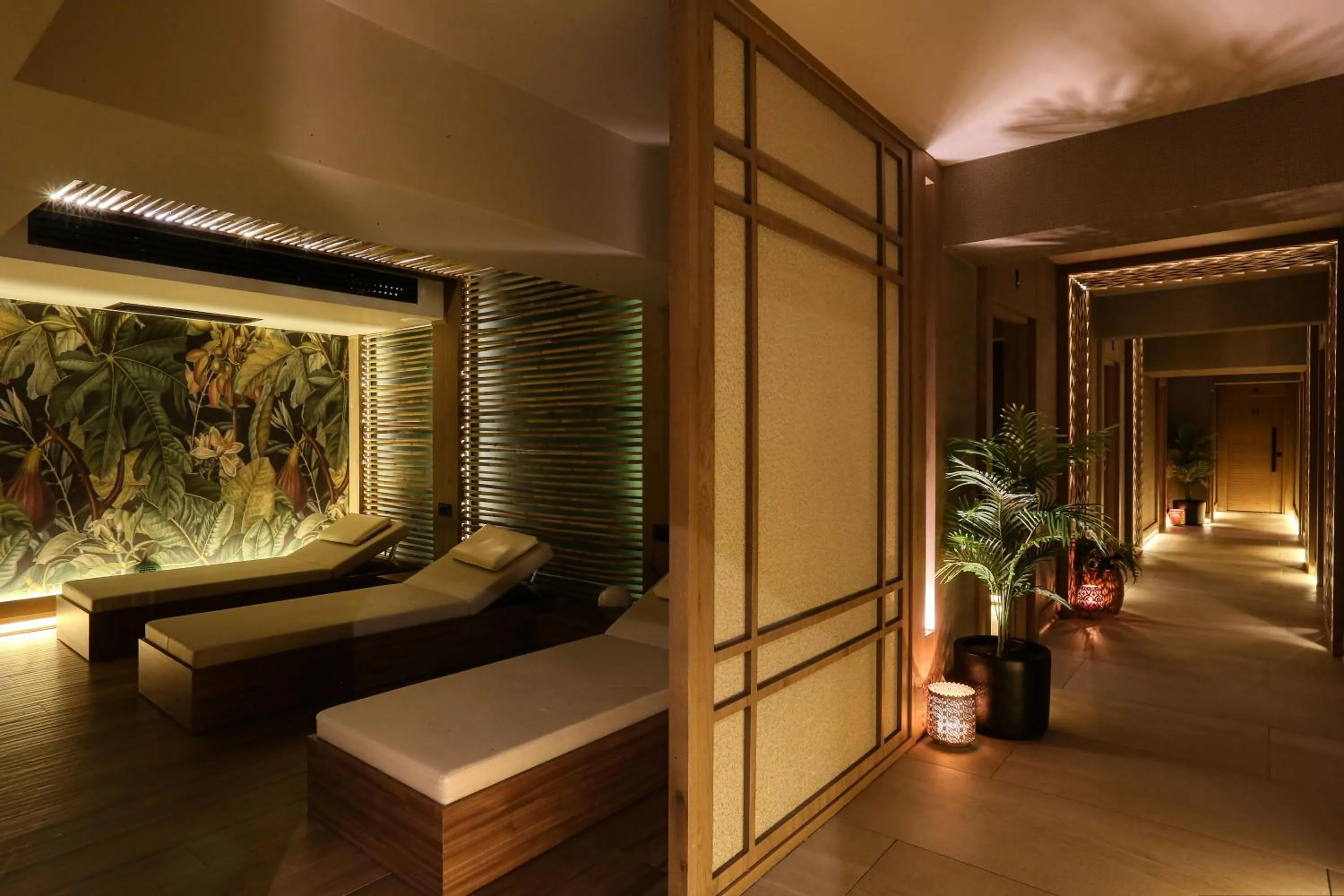 Massage in Almira Hotel Thermal Spa & Convention Center