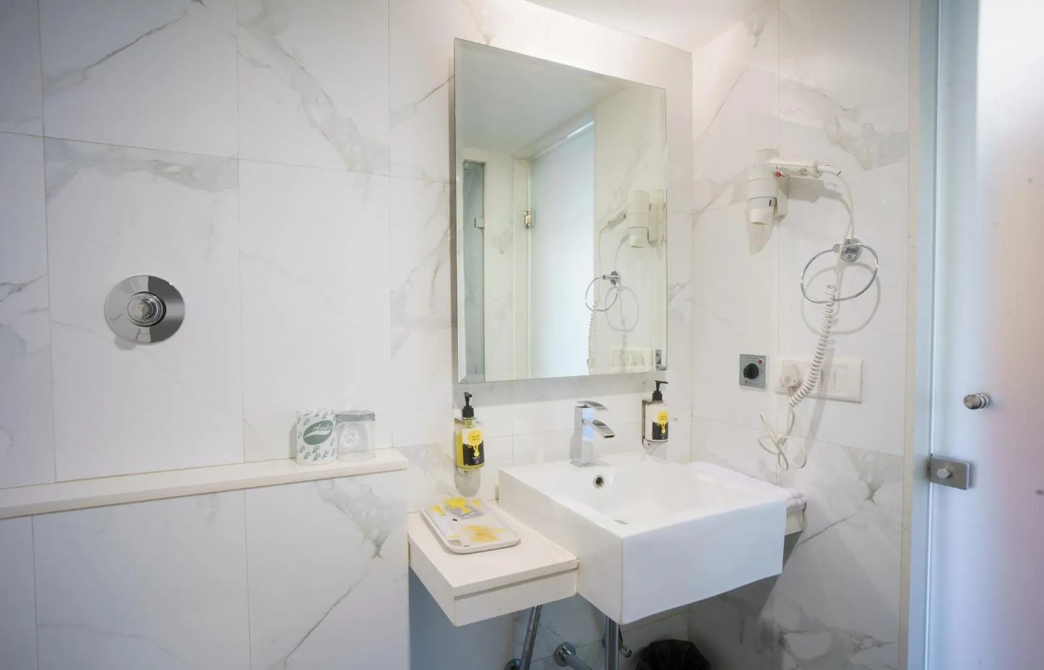 Bathroom in Valley View Beacon Resort