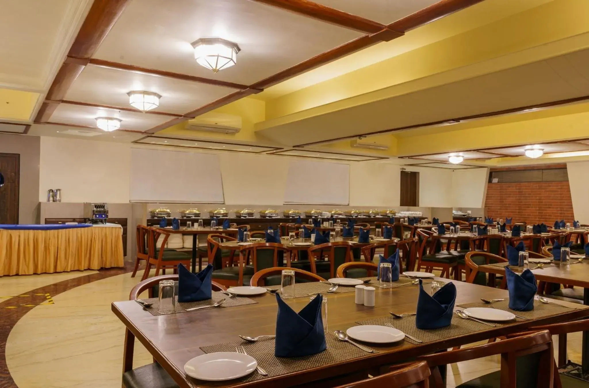 Restaurant/places to eat in Valley View Beacon Resort Restaurant/places to eat in Valley View Beacon Resort