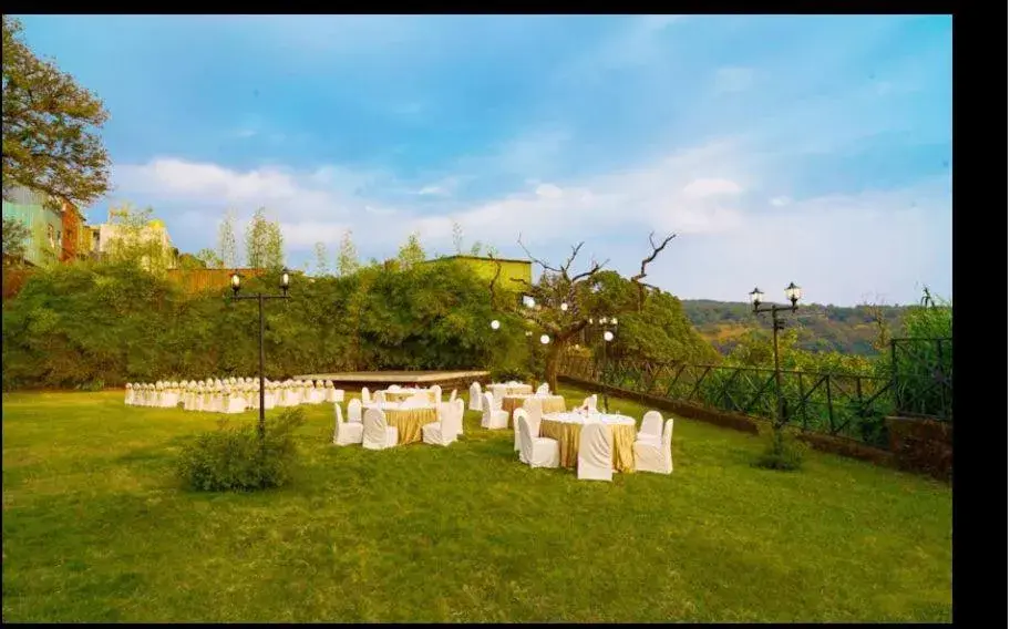 Garden in Valley View Beacon Resort Garden in Valley View Beacon Resort
