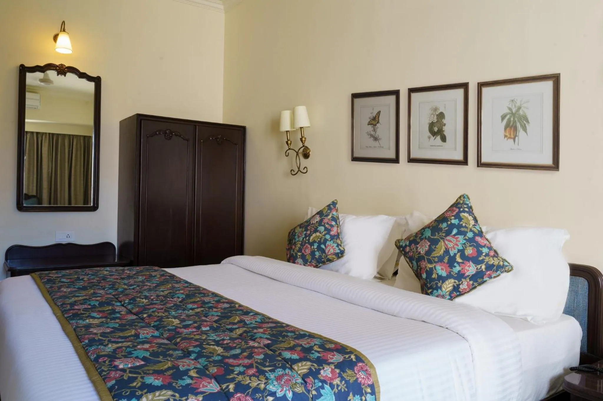 Bedroom, Bed in Valley View Beacon Resort