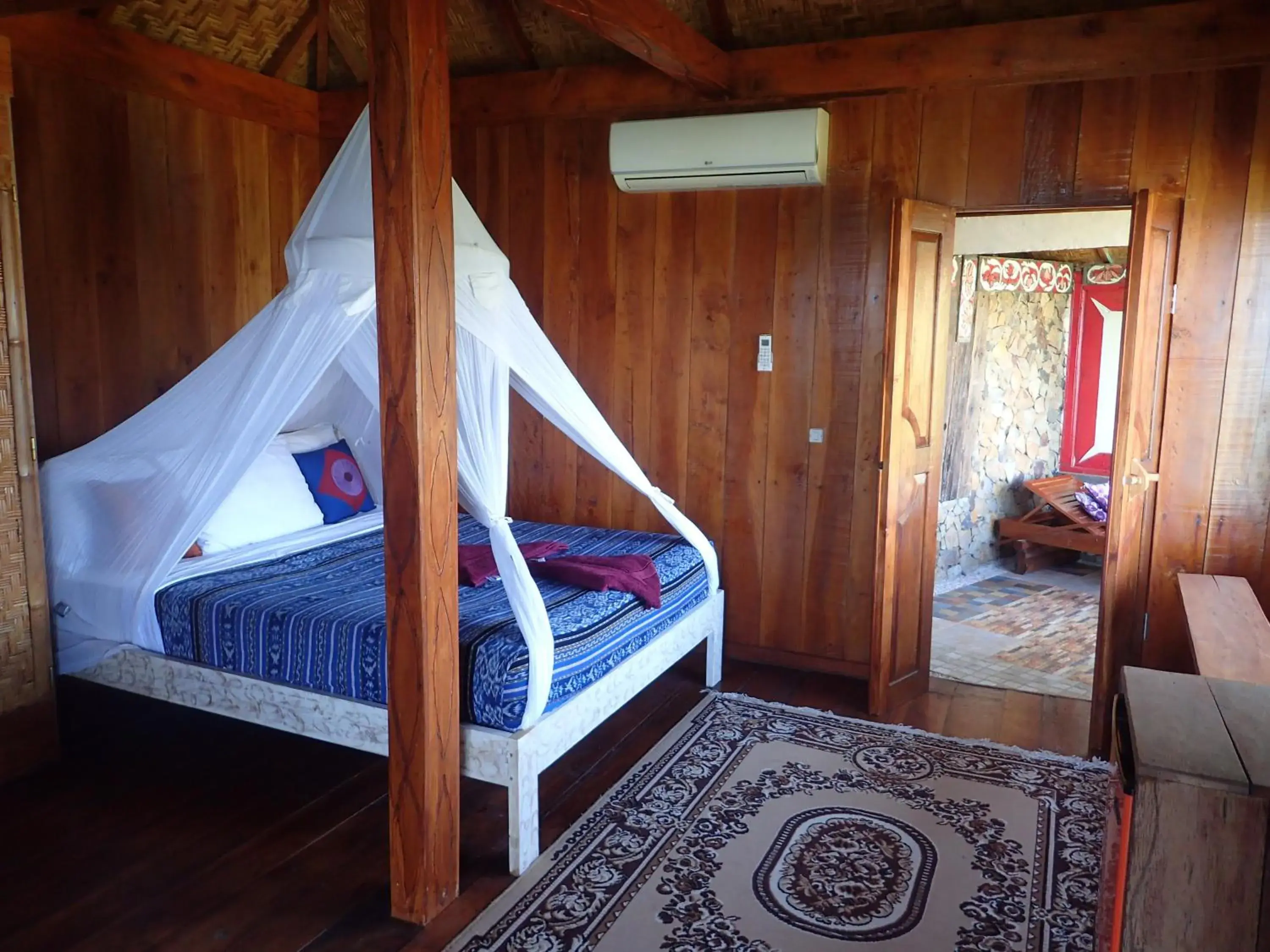 King Room with Sea View in Waecicu Eden Beach Hotel King Room with Sea View in Waecicu Eden Beach Hotel