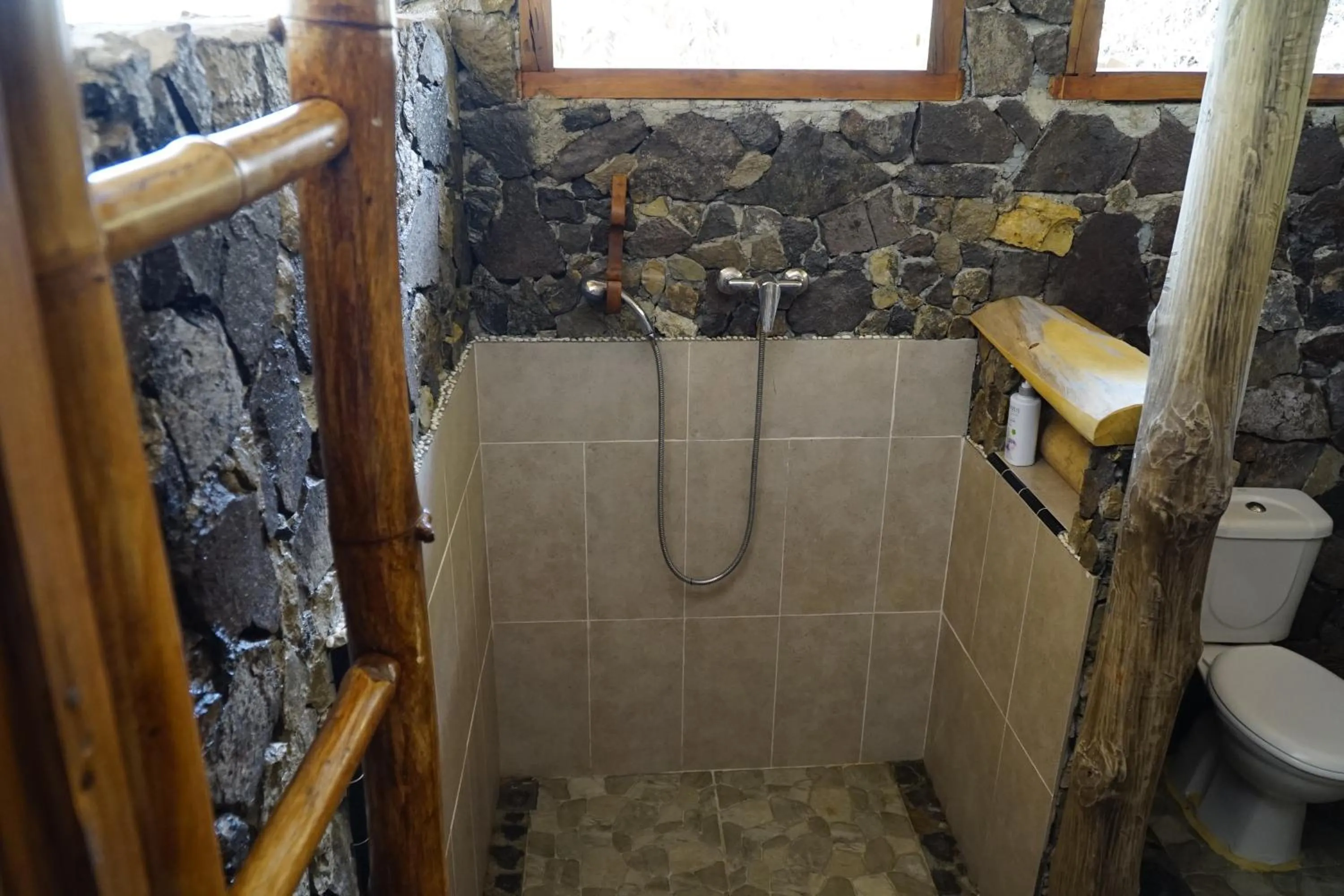 Bathroom in Waecicu Eden Beach Hotel