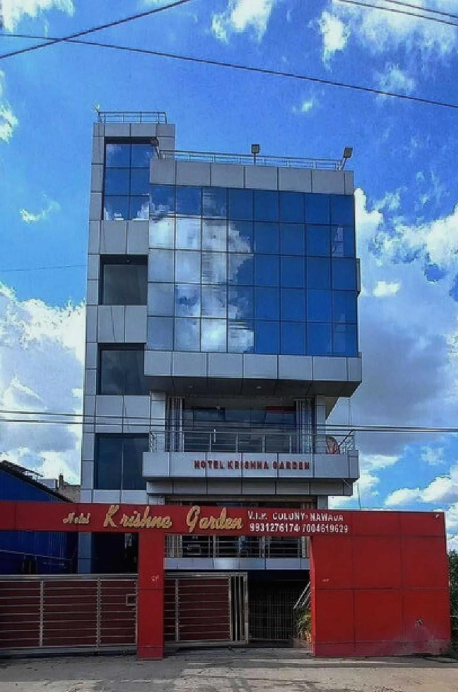 Facade/entrance in Hotel O Krishna Garden