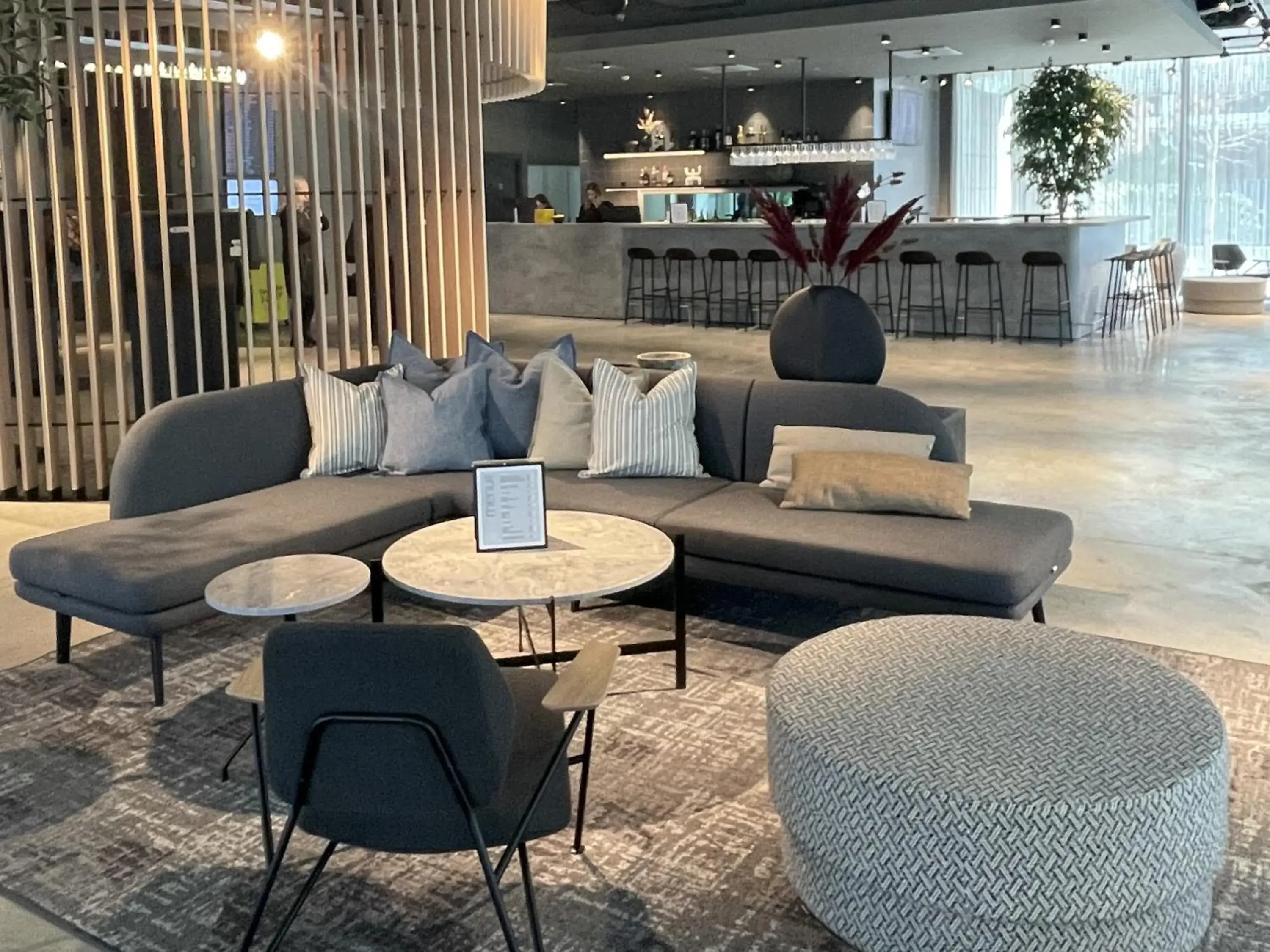 Property building in Zleep Madrid Airport Property building in Zleep Madrid Airport