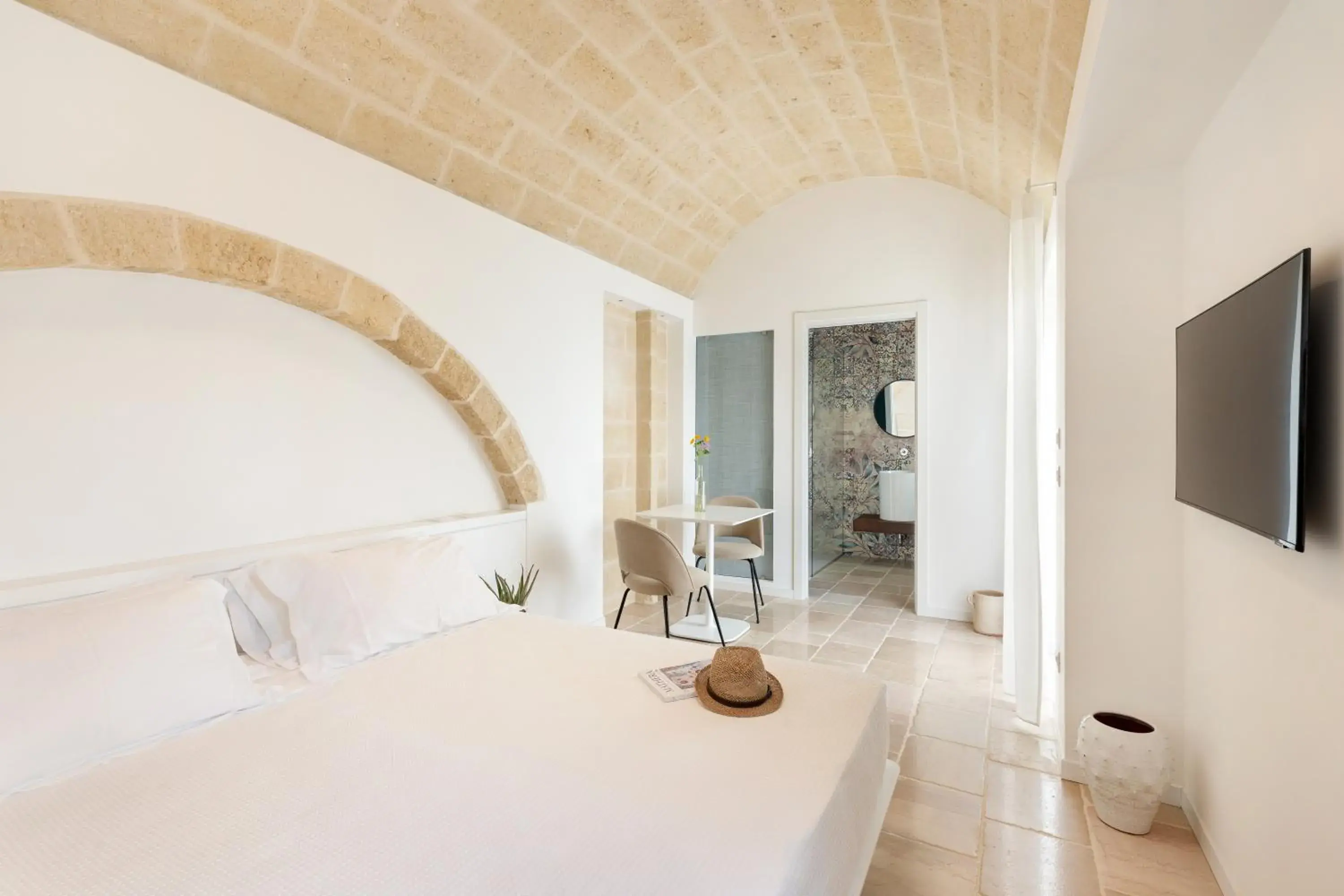 King Room with Garden View in Mastropà Exclusive Resort King Room with Garden View in Mastropà Exclusive Resort