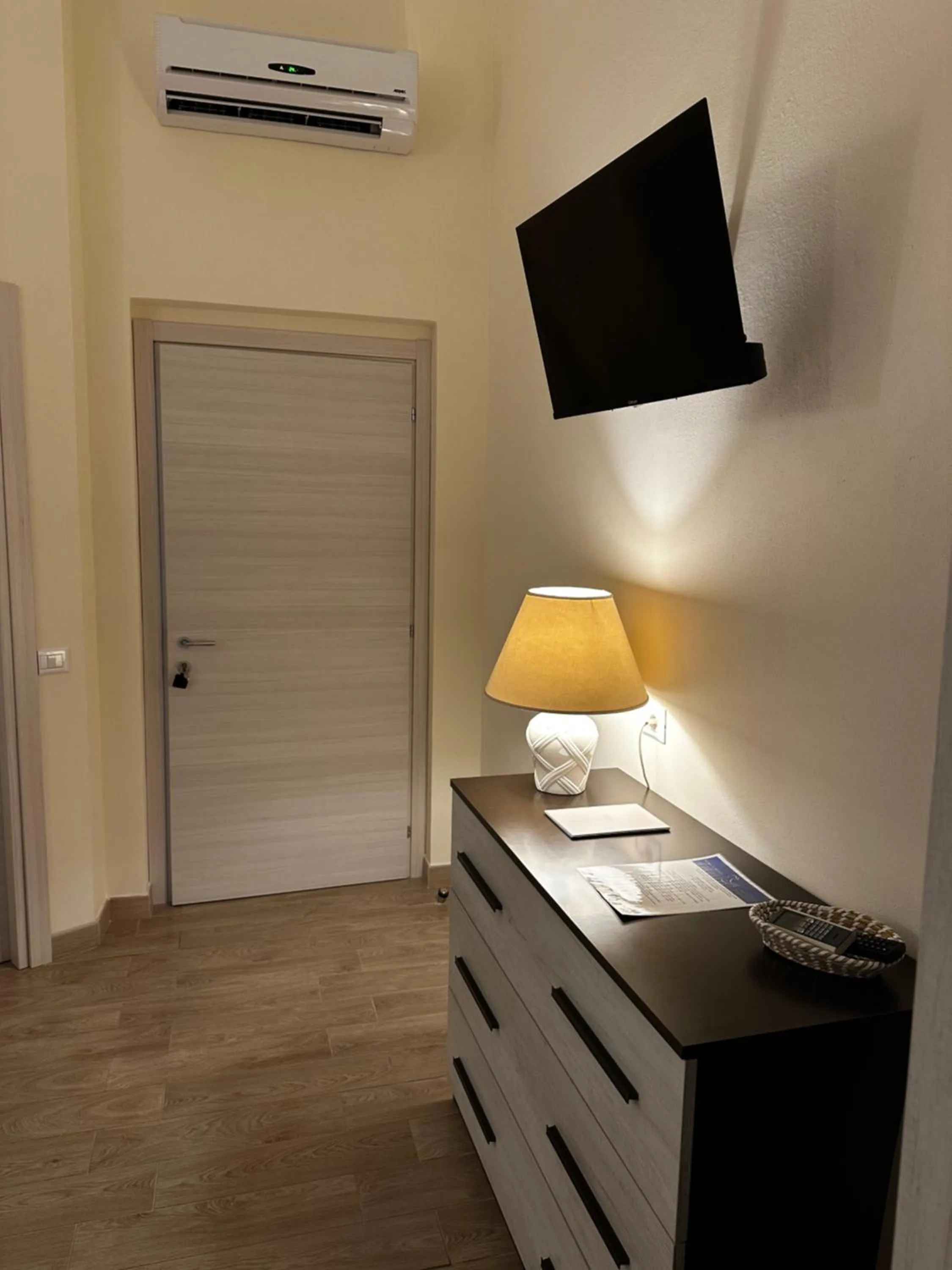 Bedroom in Domo Achenza