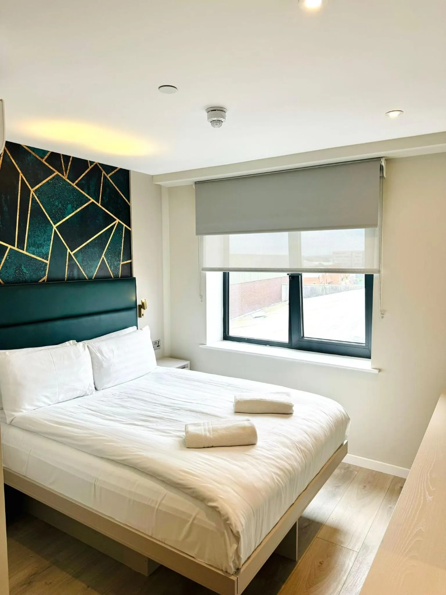 Bed in Victoria Studios