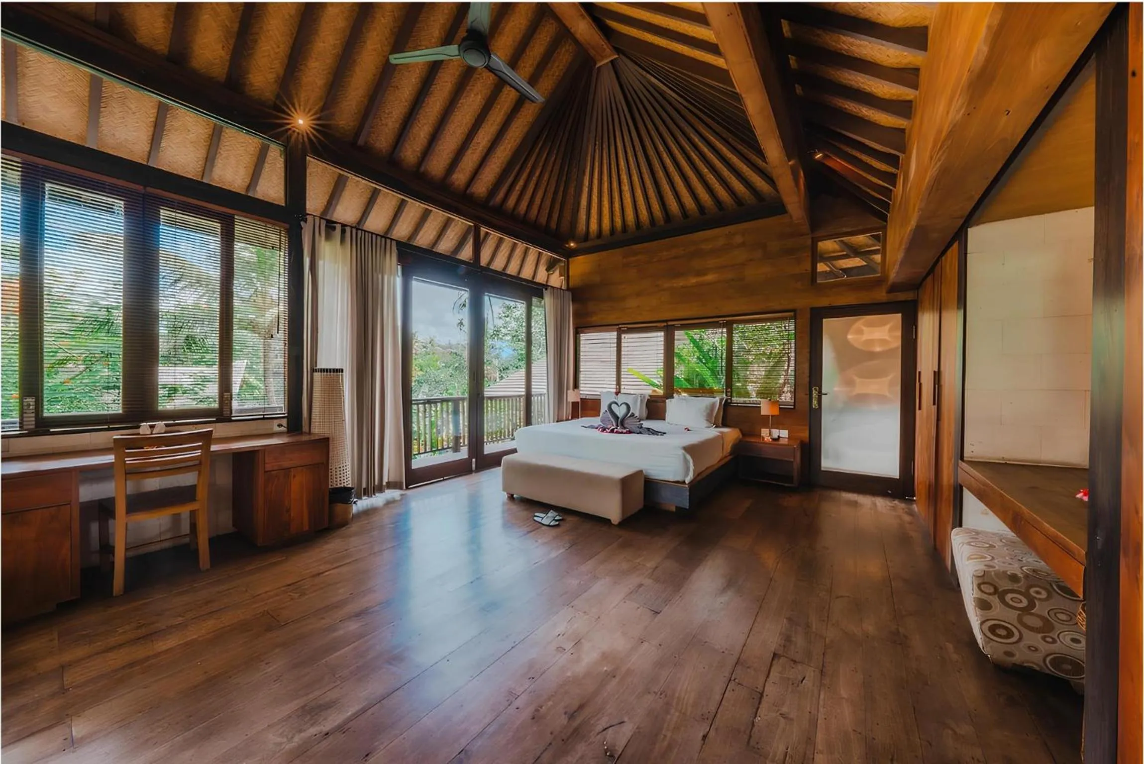 Bedroom, Bed in Surya Kembar Villas