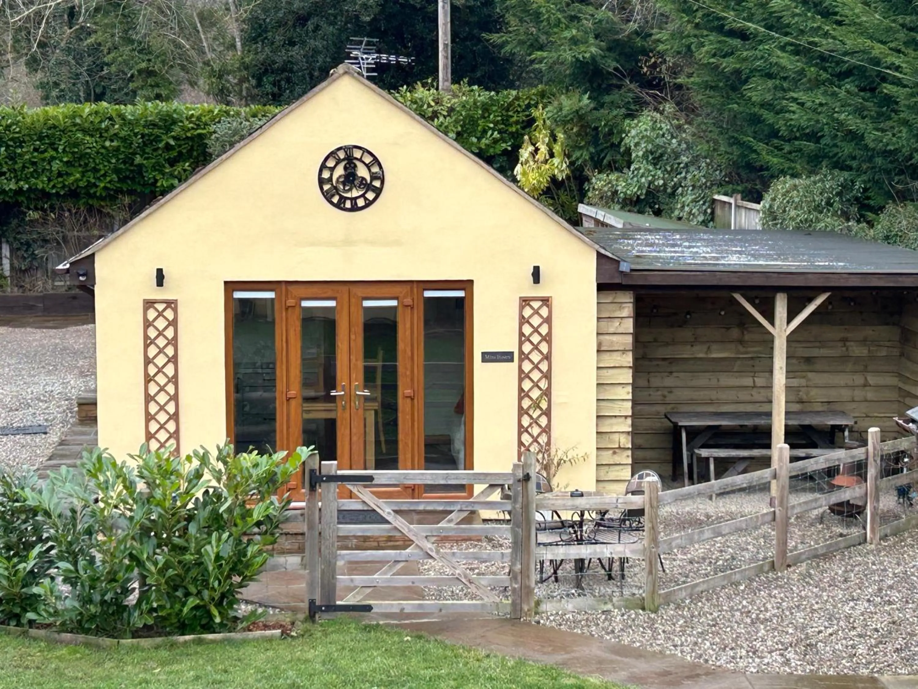 1 bedroomed Detached holiday retreat Pant