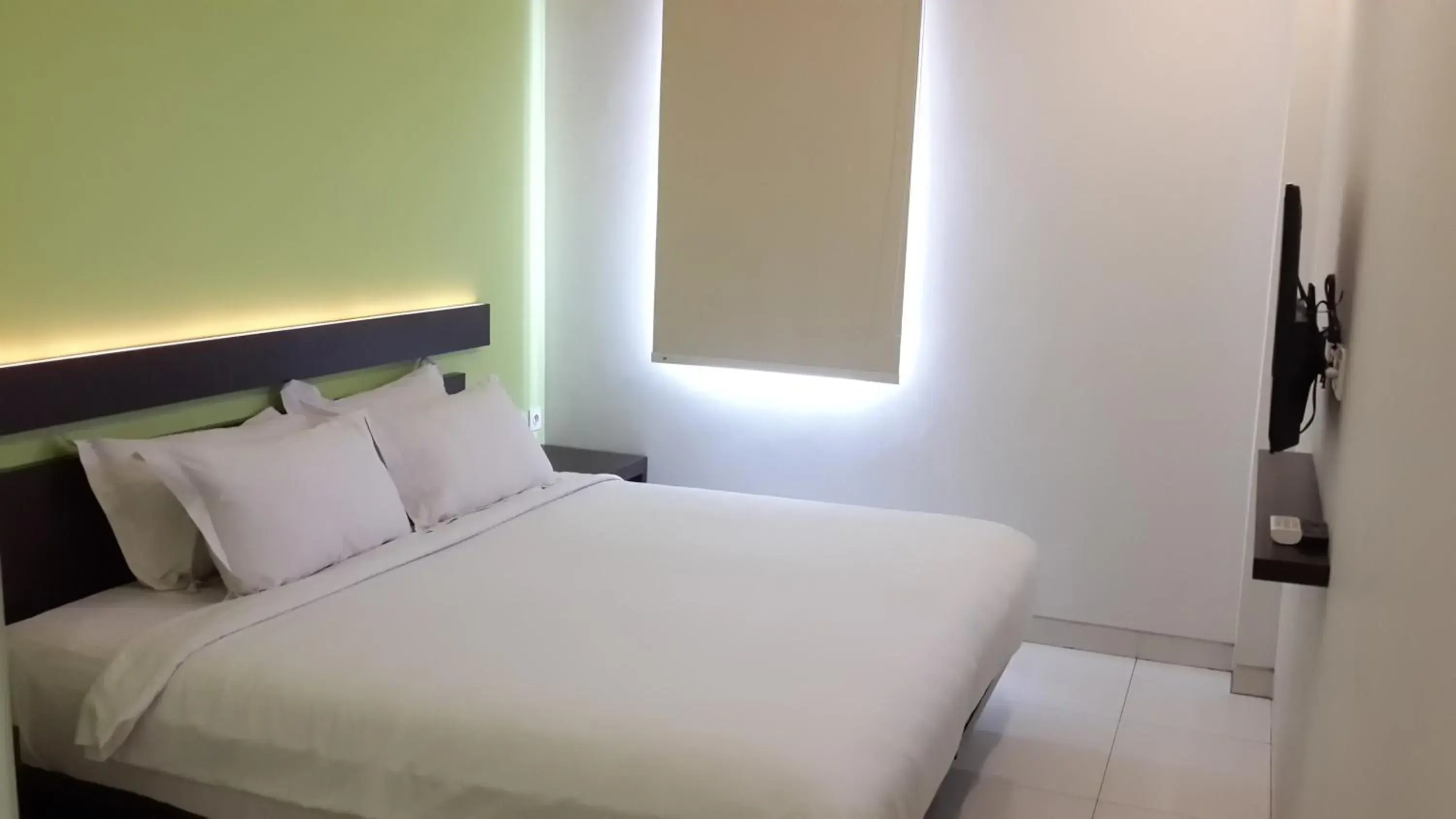 Bed in V Hotel Tebet Bed in V Hotel Tebet