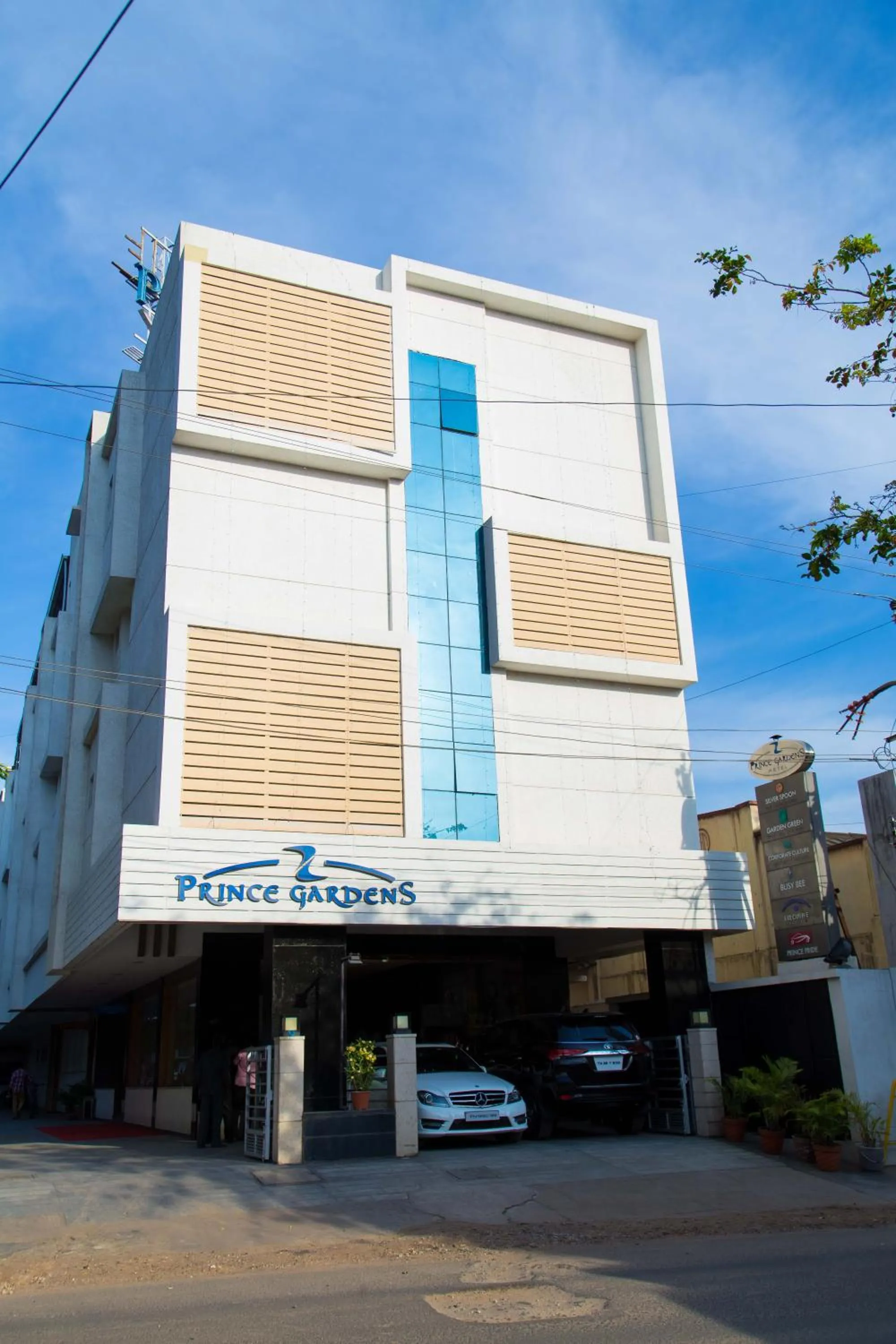Property building in Hotel Prince Gardens