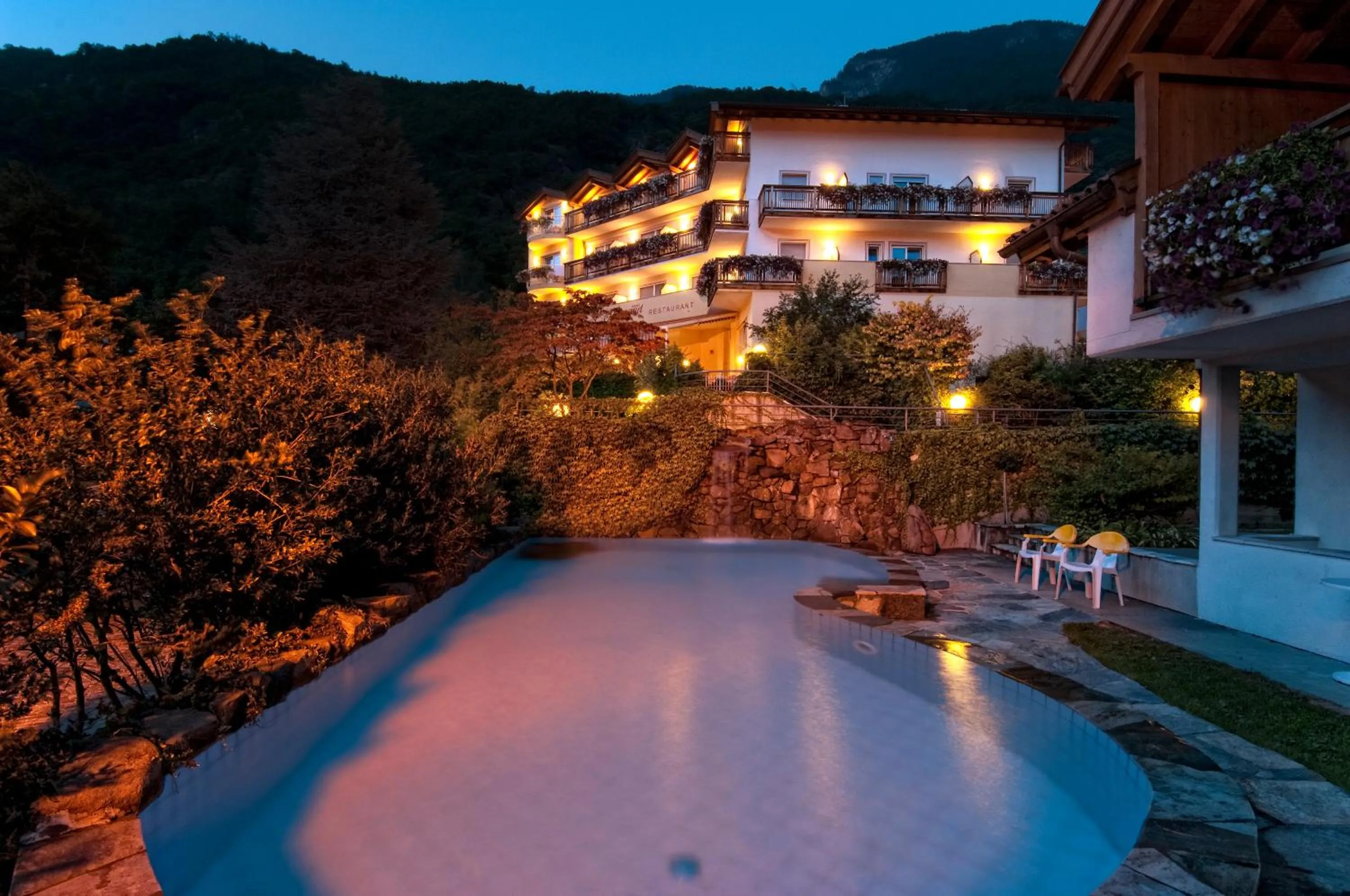 Facade/entrance in Hotel Rotwand