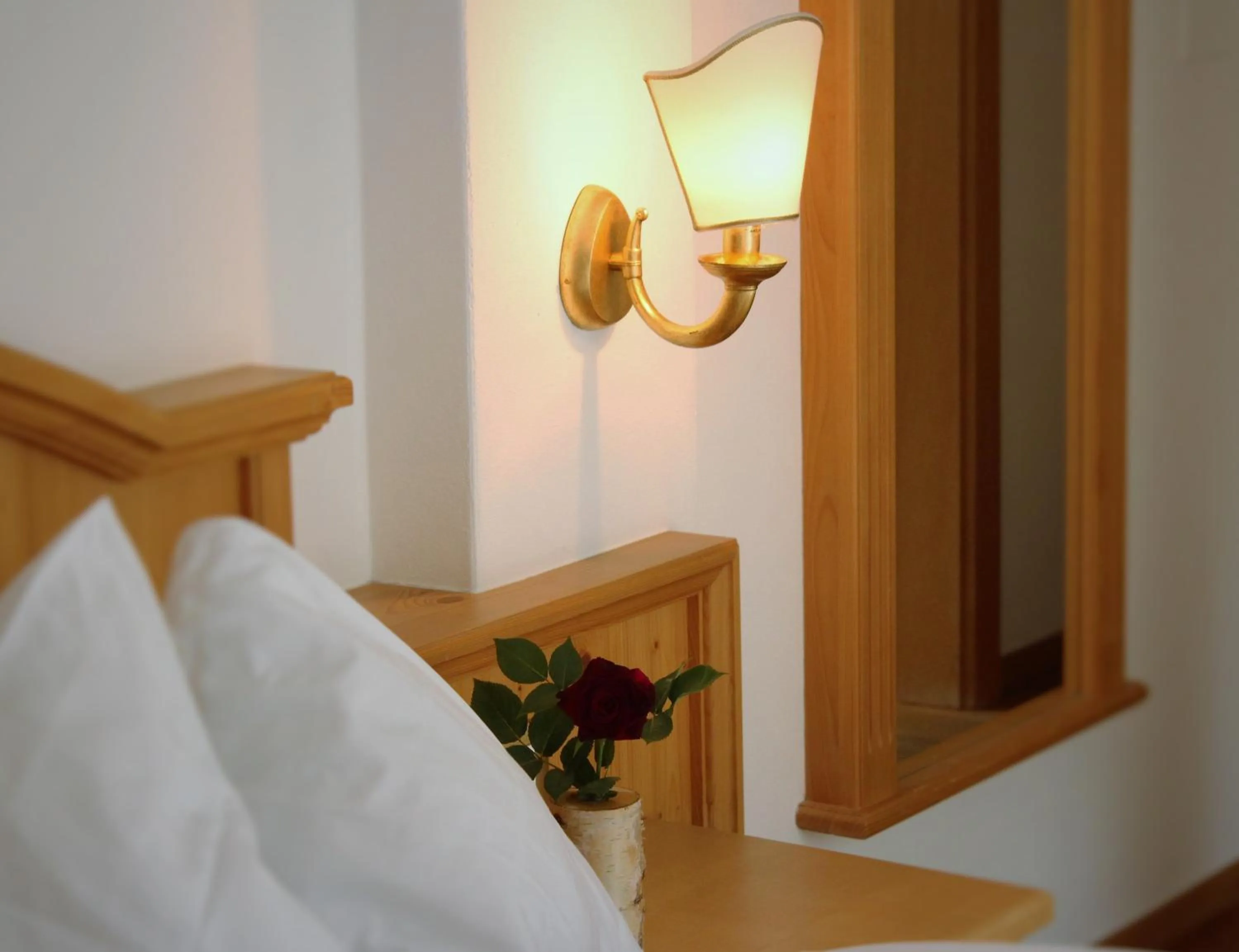 Decorative detail, Bed in Hotel Rotwand