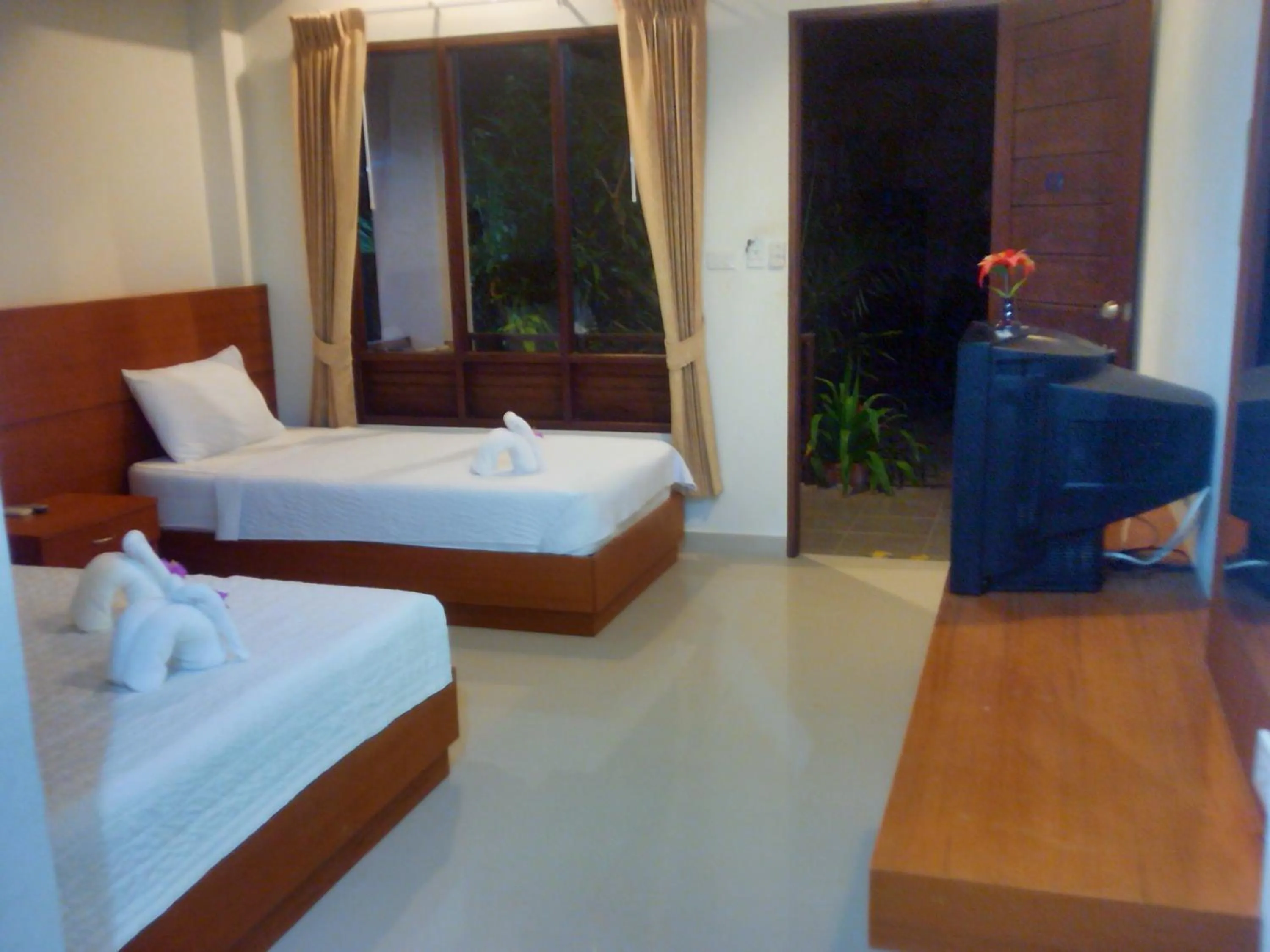 Photo of the whole room, Bed in Modern Resort