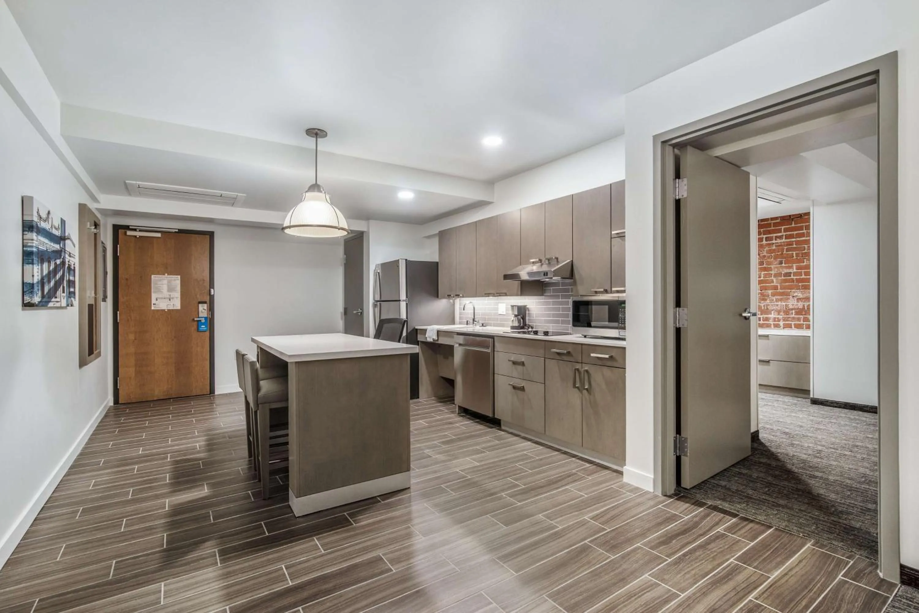 Kitchen or kitchenette in Hyatt House Sacramento-Midtown