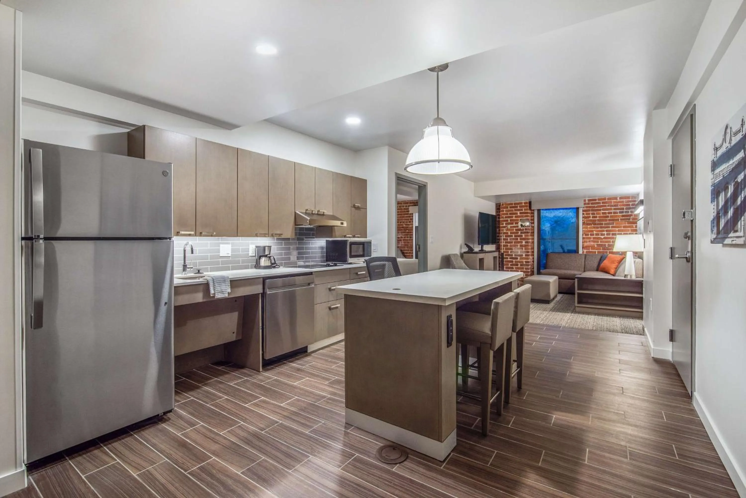 Kitchen or kitchenette in Hyatt House Sacramento-Midtown