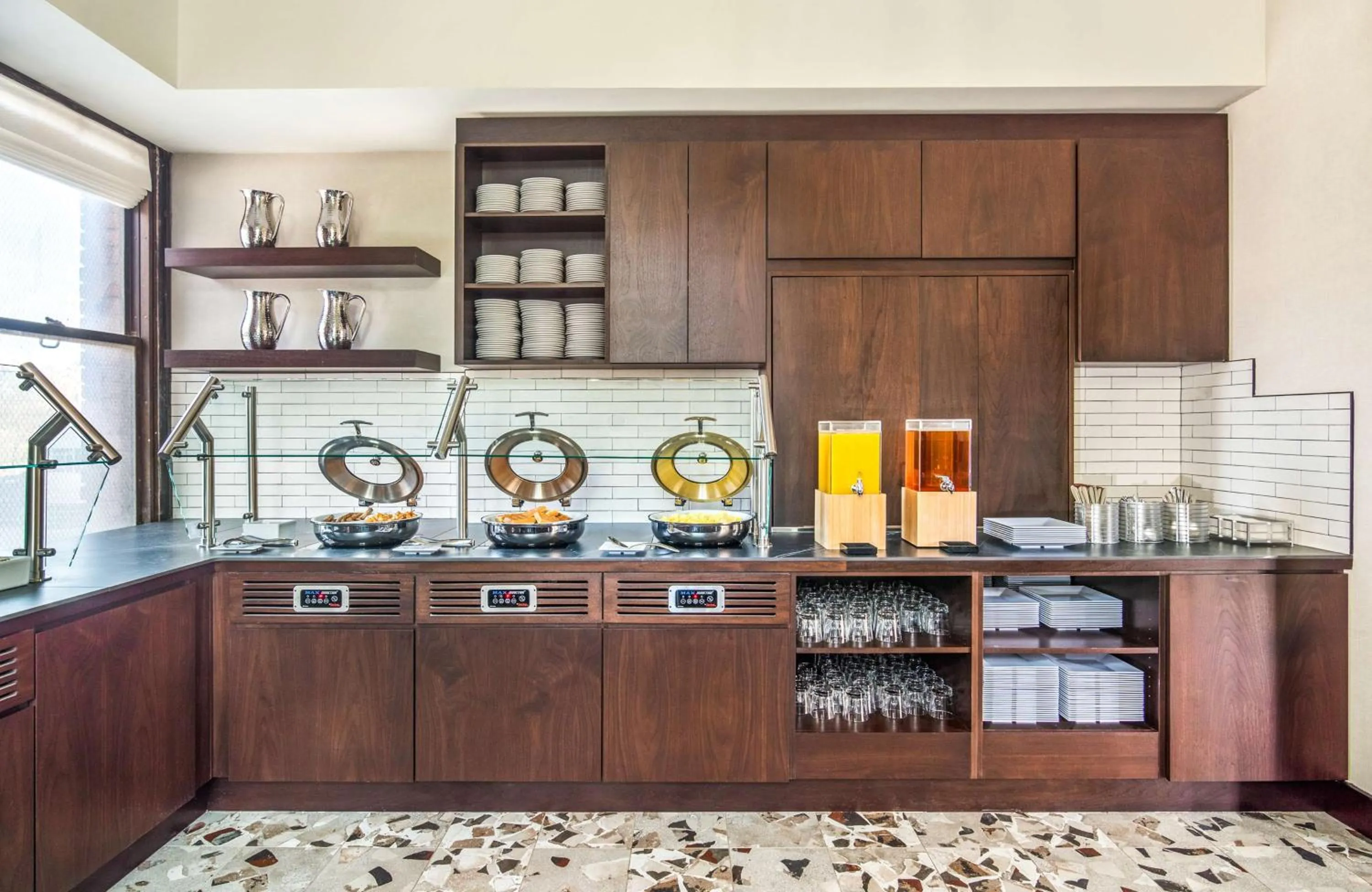 Breakfast in Hyatt House Sacramento-Midtown