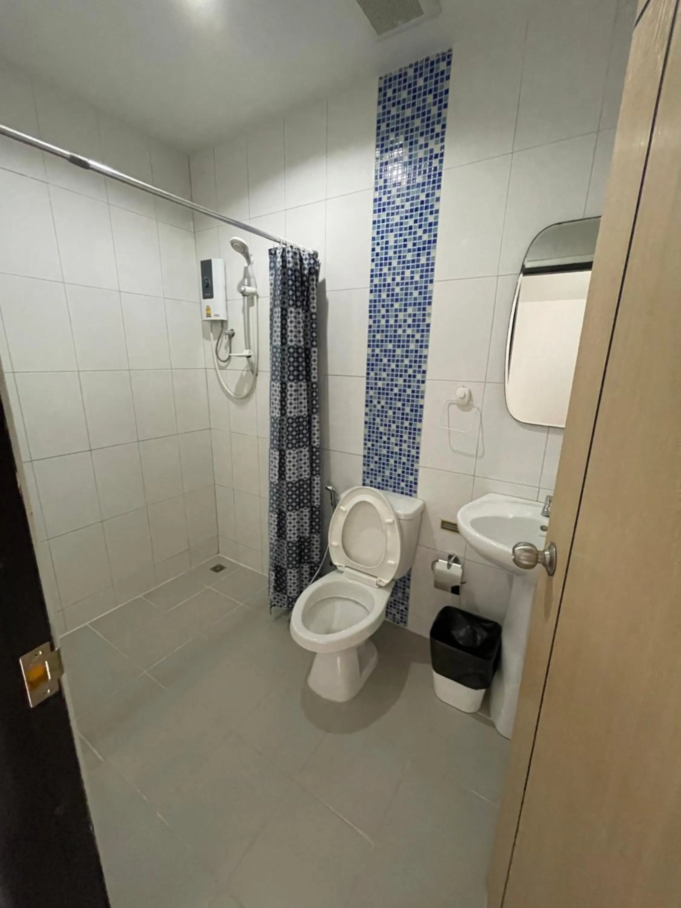 Shower in Phuket Muay Thai Hotel Rawai Beach