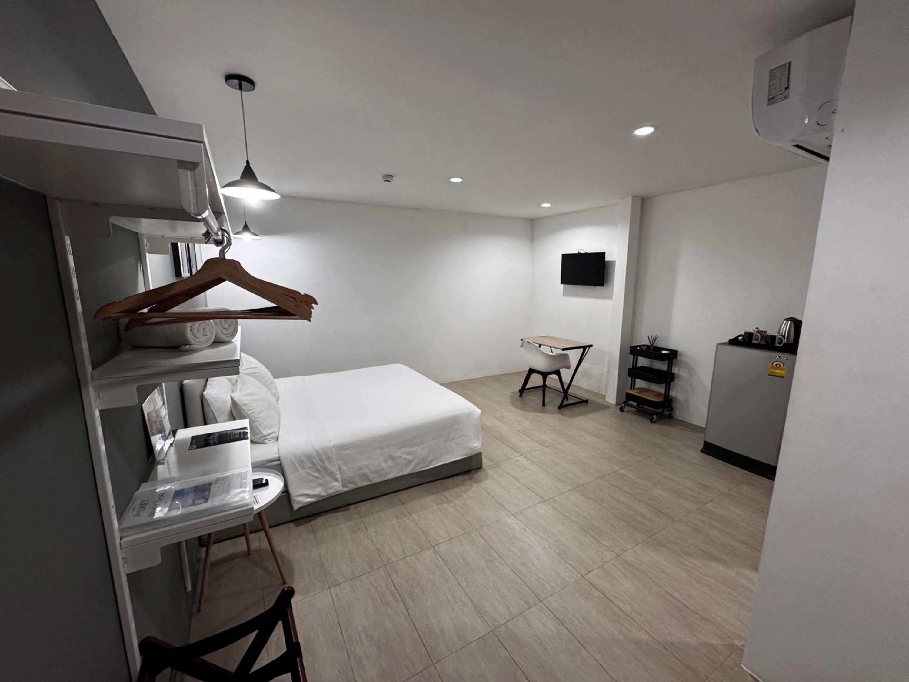 Photo of the whole room, Bed in Phuket Muay Thai Hotel Rawai Beach