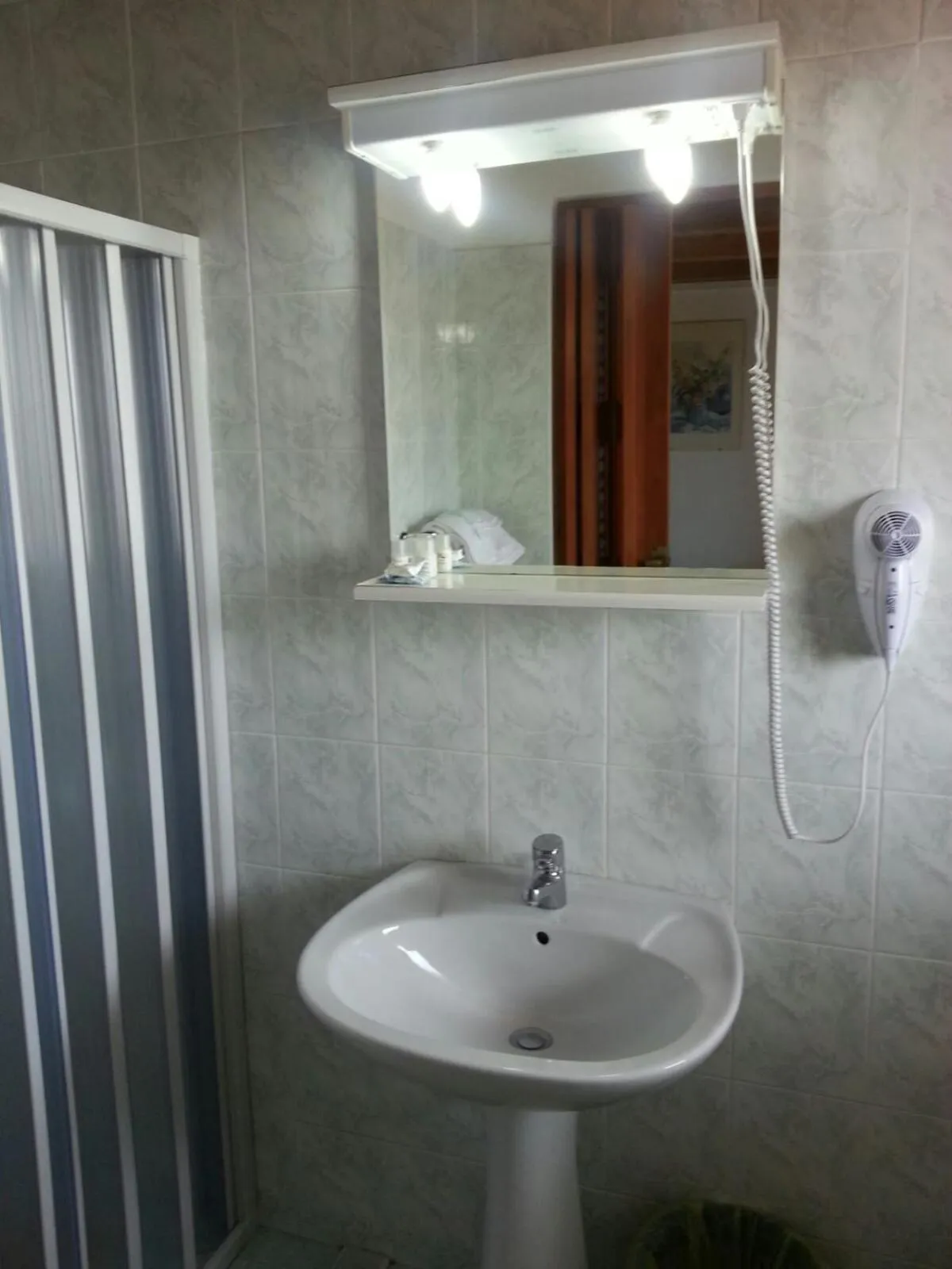 Bathroom in Hotel Villa Dina