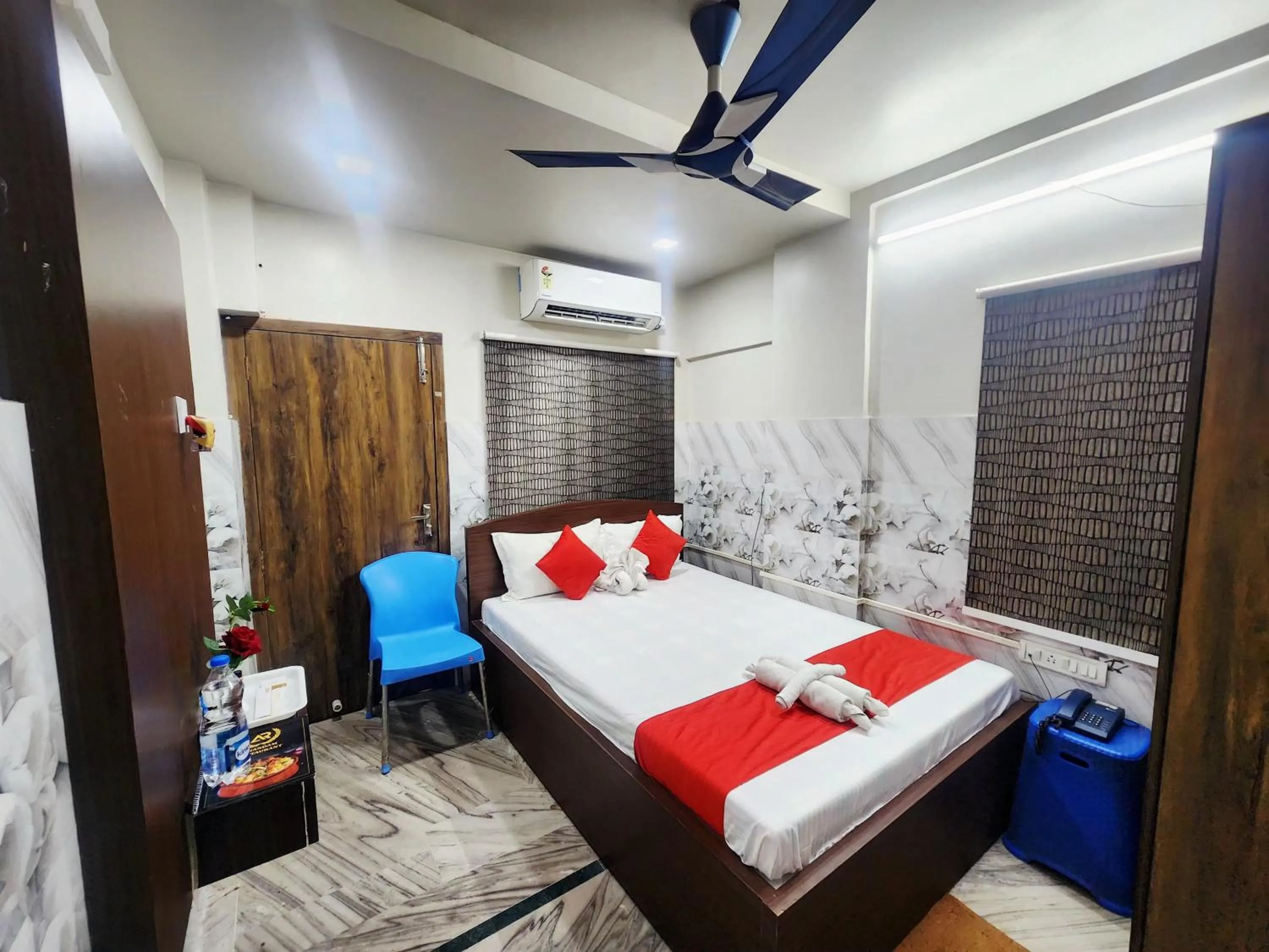 Bedroom, Bed in ANANDALOKE RESIDENCY