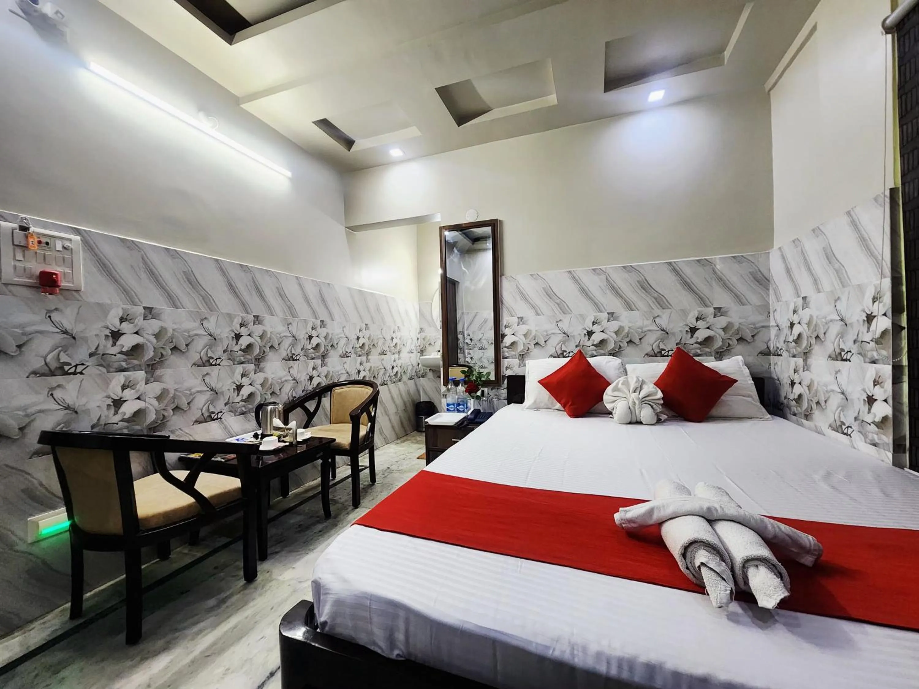 Bed in ANANDALOKE RESIDENCY