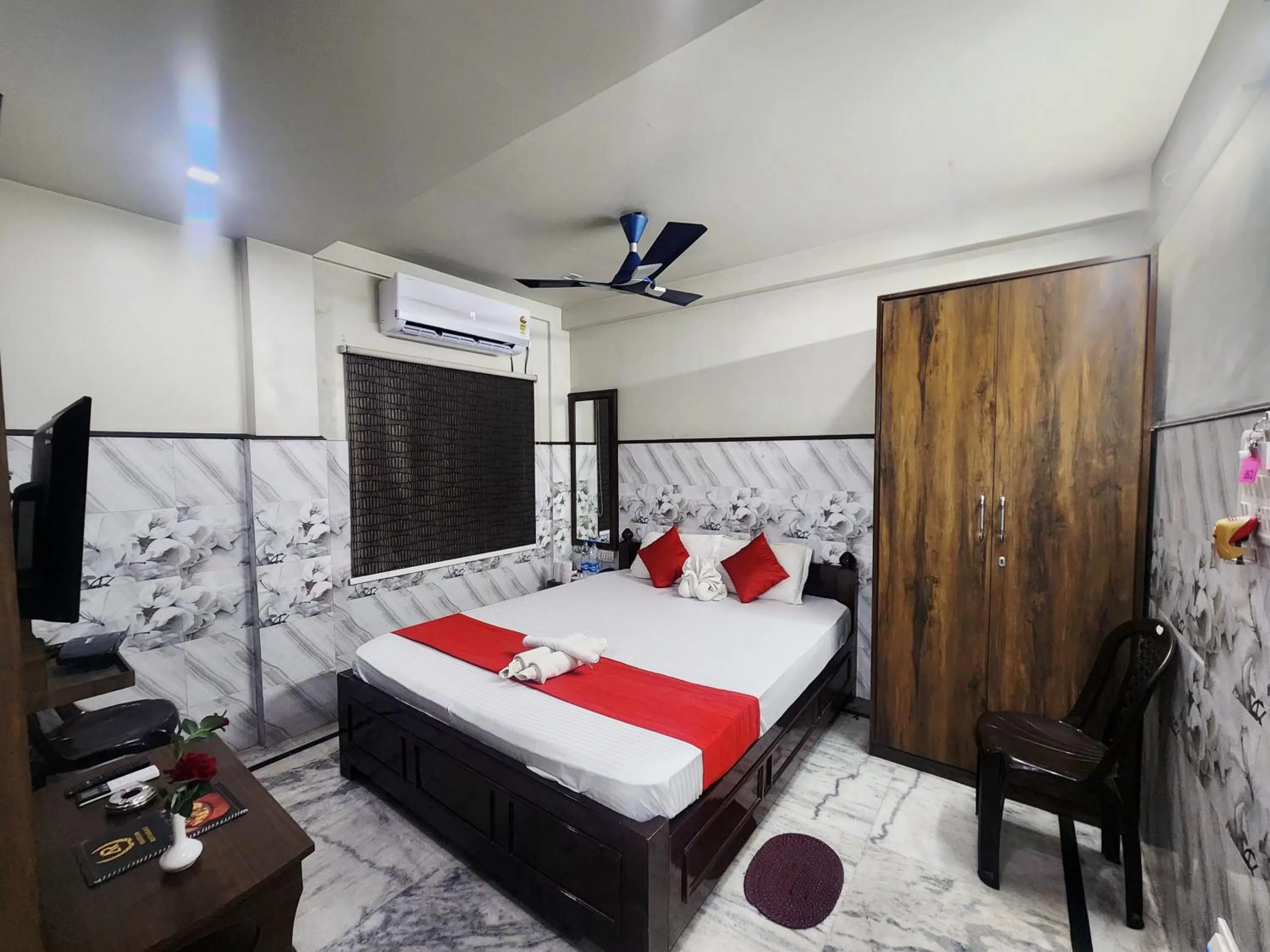 Bed in ANANDALOKE RESIDENCY