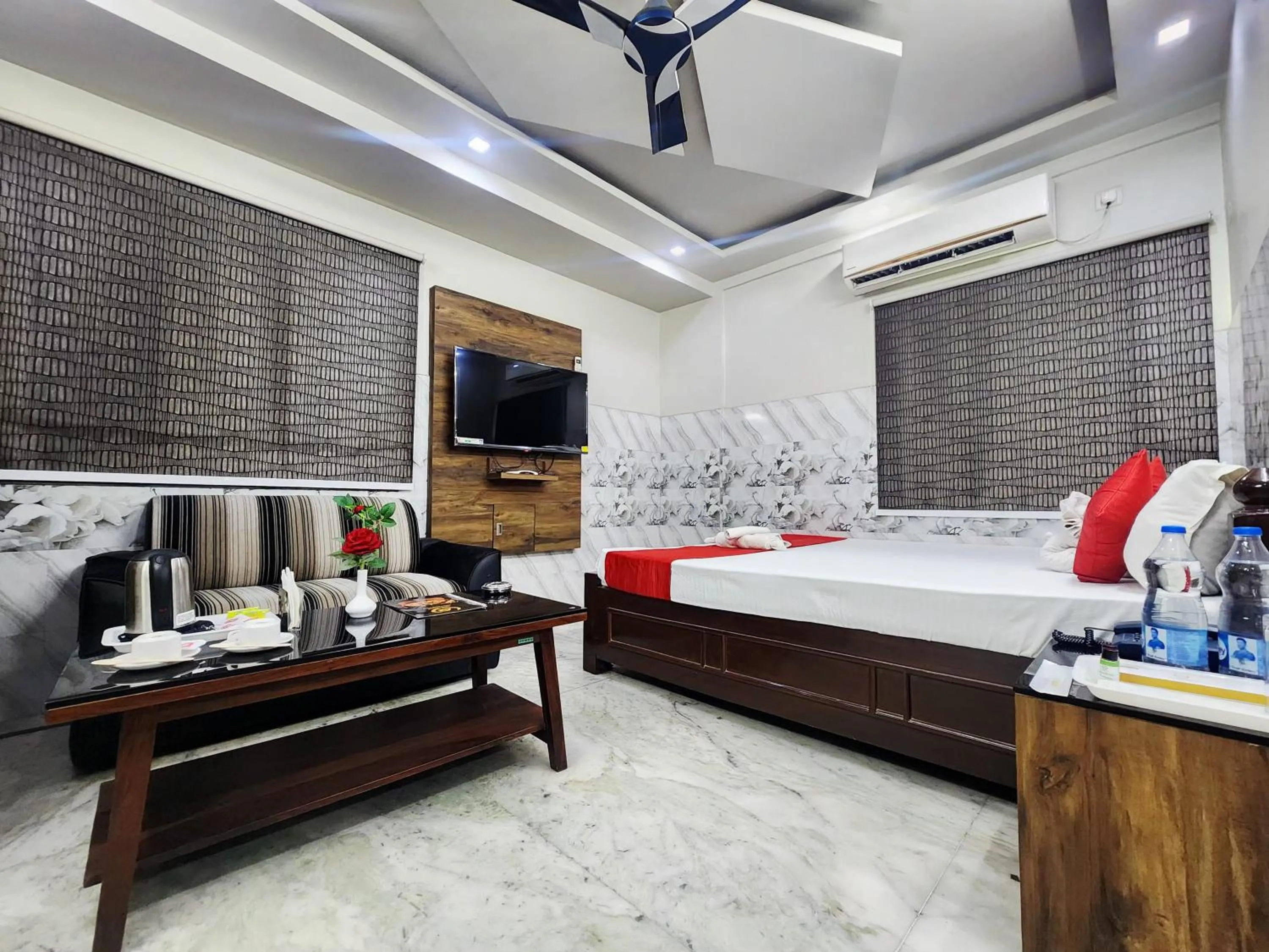 Bed in ANANDALOKE RESIDENCY