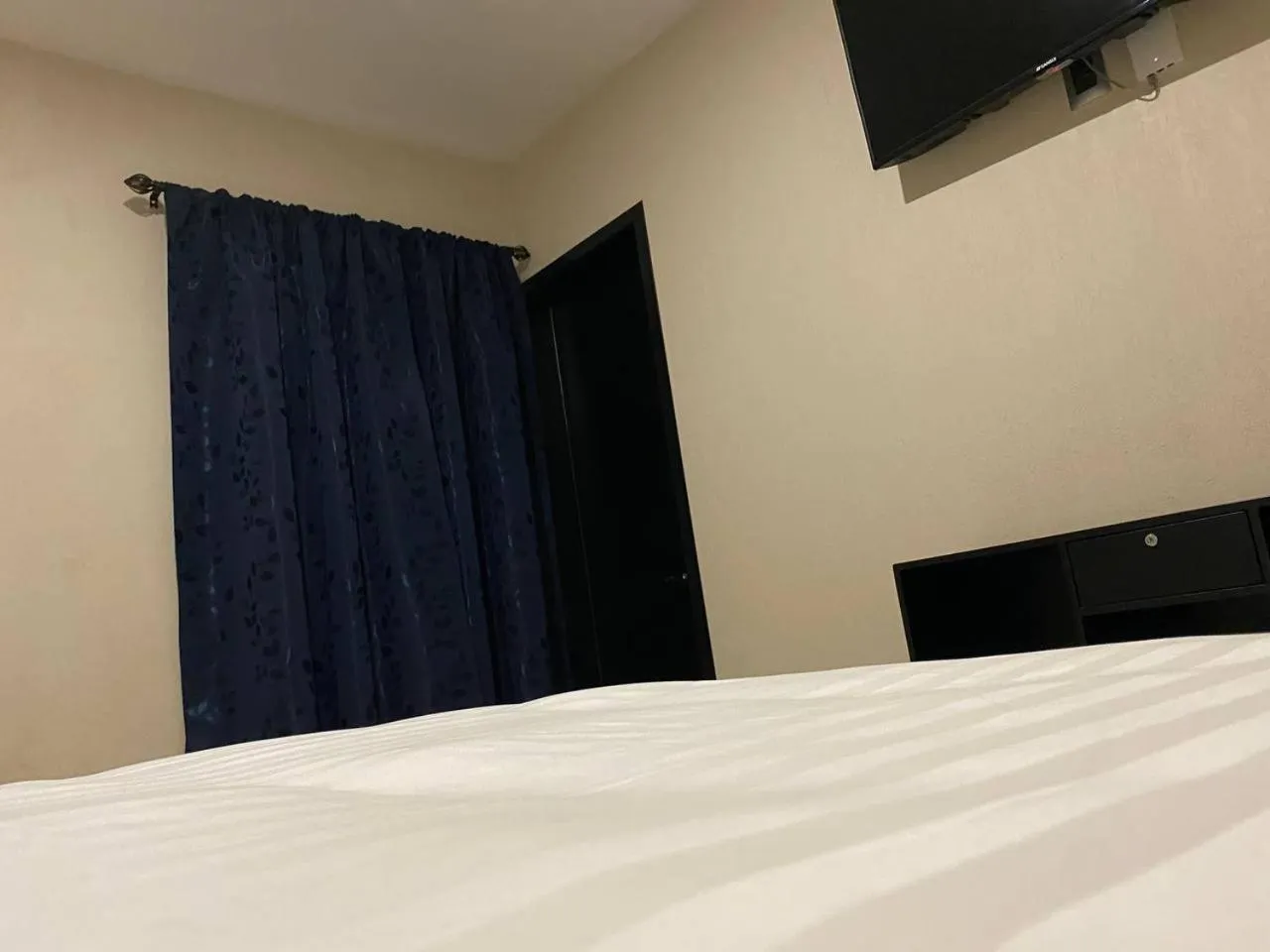 Bed in Hotel Central Pirámides