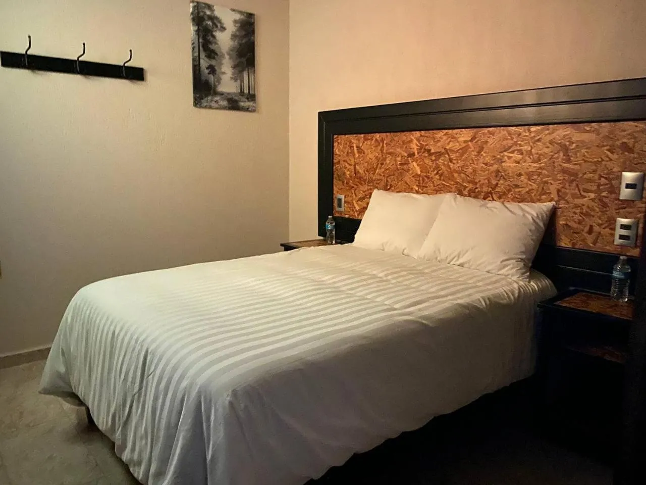 Bed in Hotel Central Pirámides