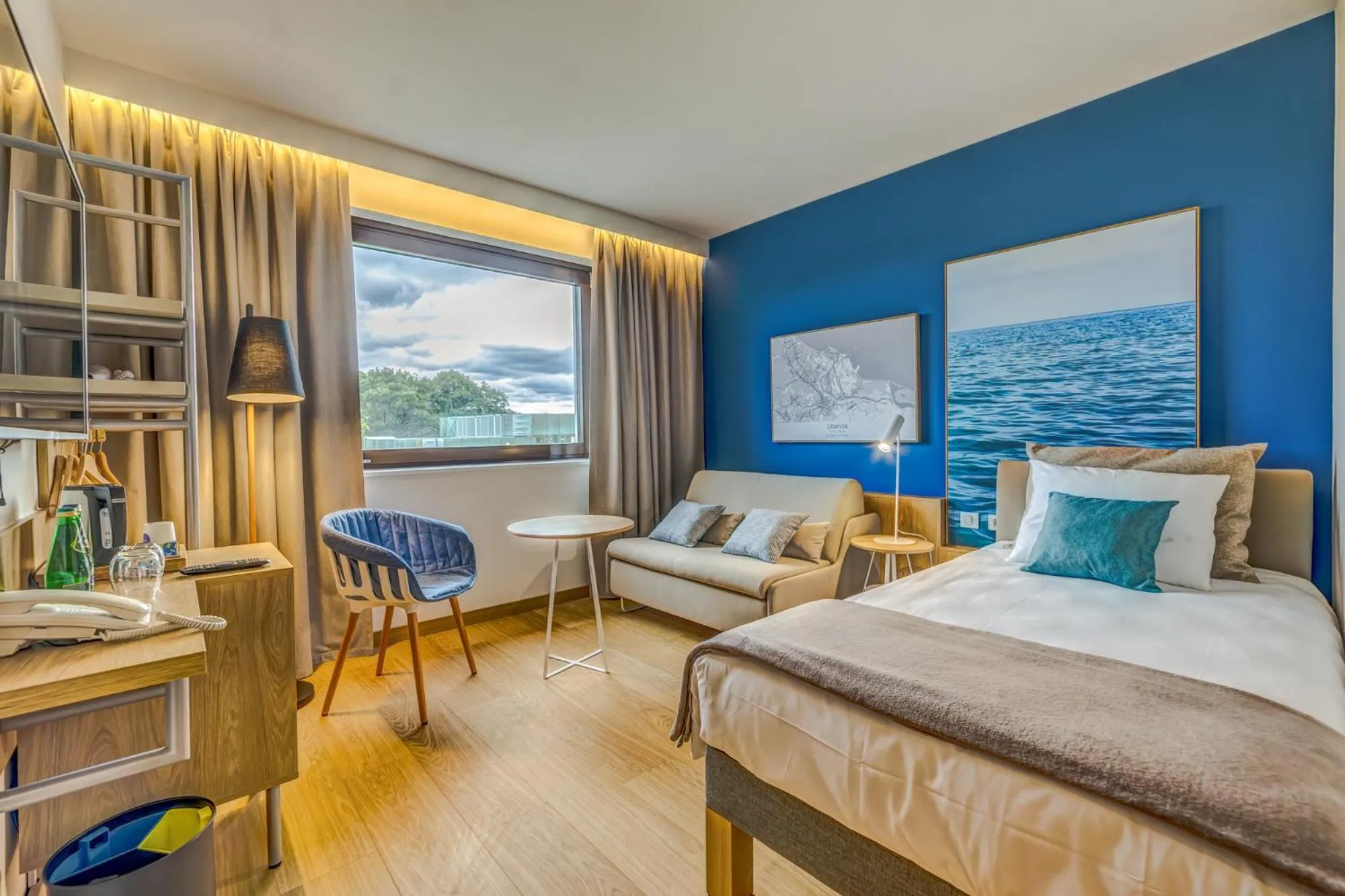 Photo of the whole room, Bed in Novotel Gdańsk Marina