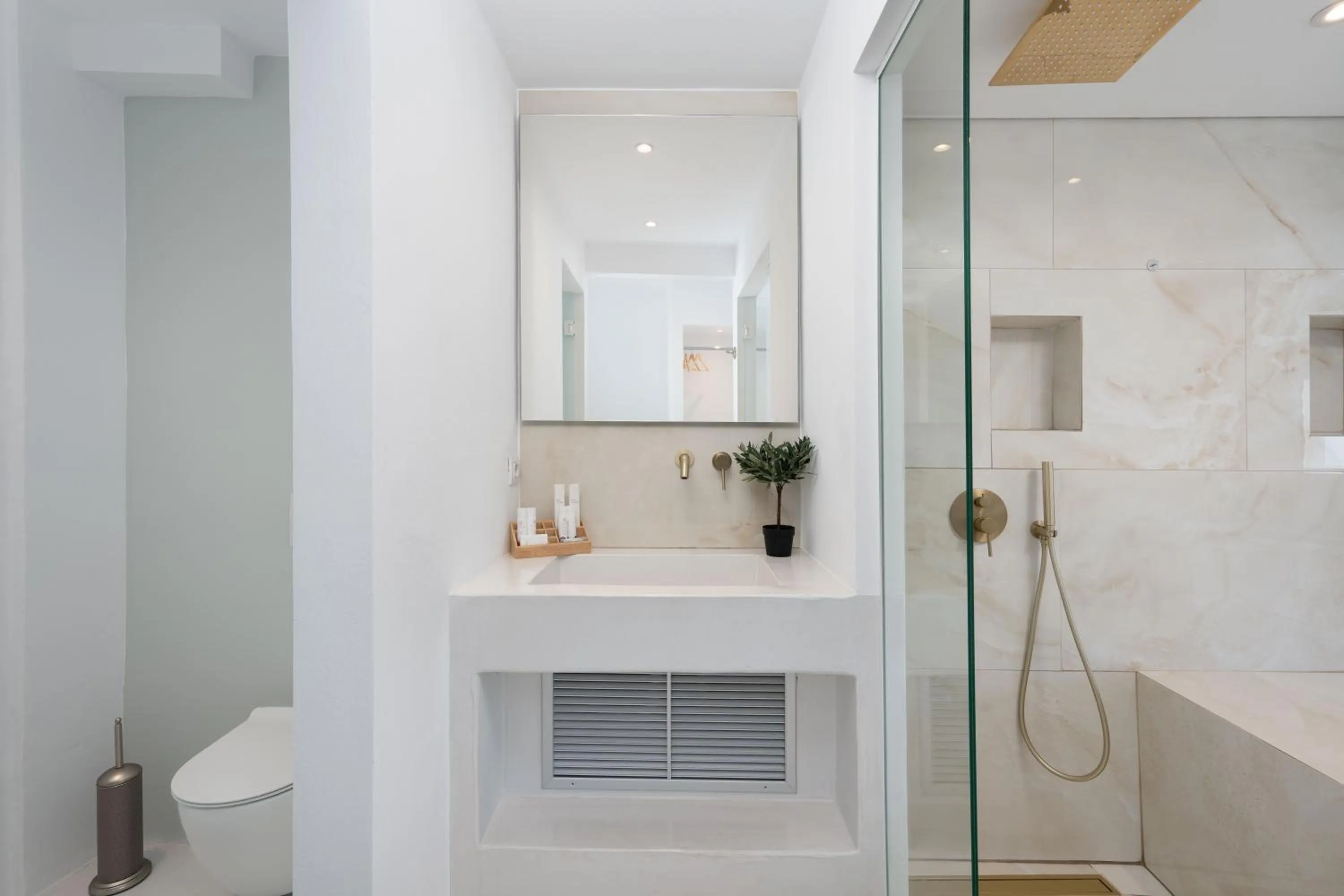 Steam room in Cycladic Suites & Spa