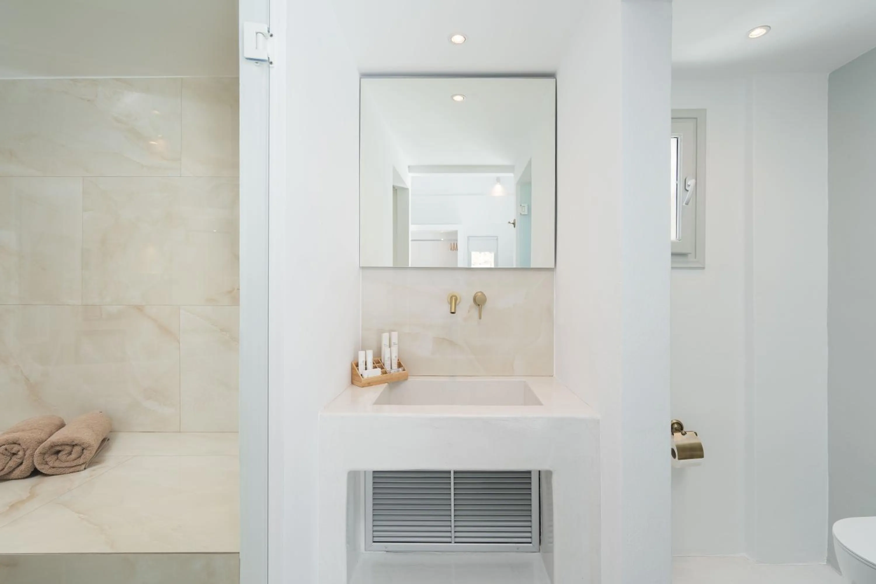 Steam room in Cycladic Suites & Spa