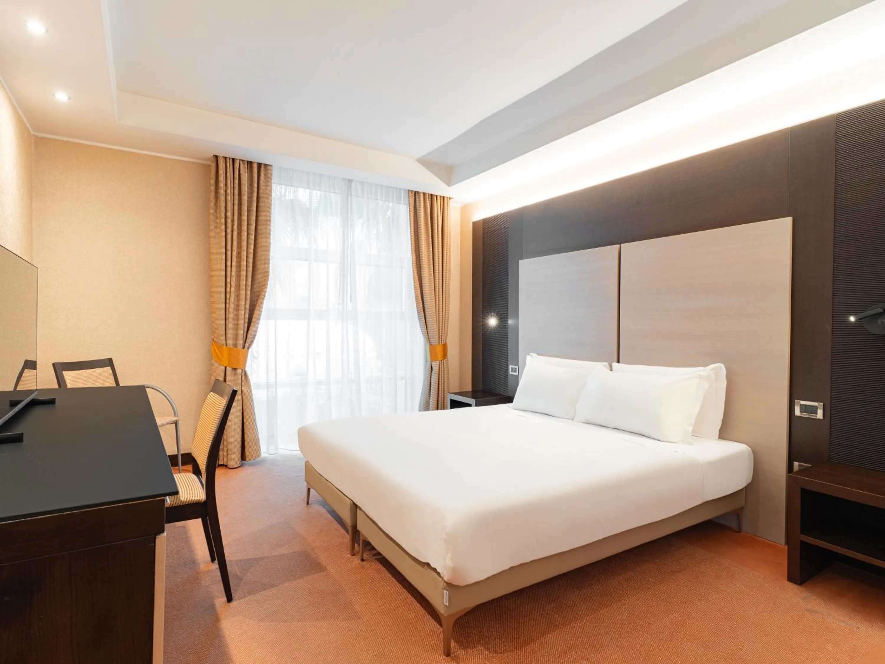 Bedroom, Bed in B&B HOTEL Napoli San Mauro