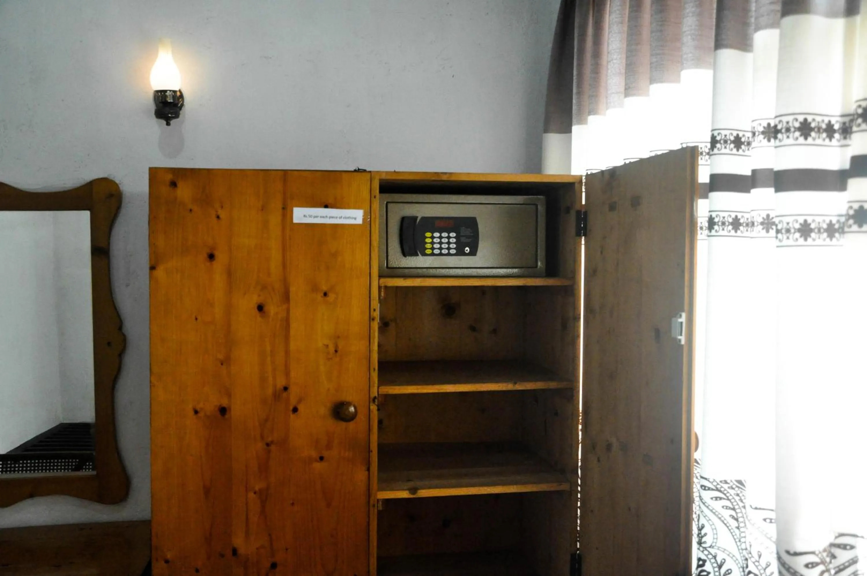 Decorative detail in Hotel Thai Lanka