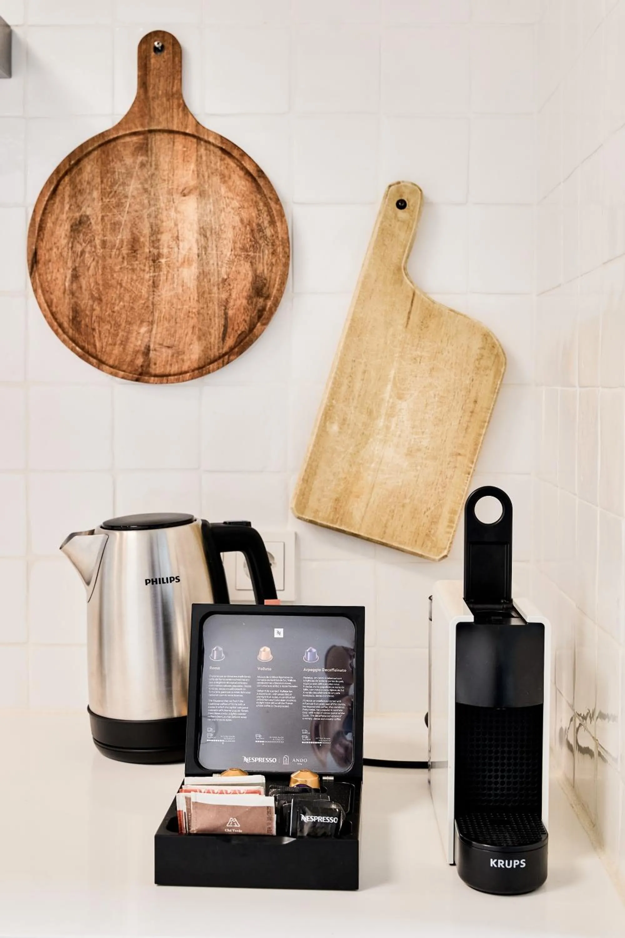 Coffee/tea facilities in Ando Living - Augusta House