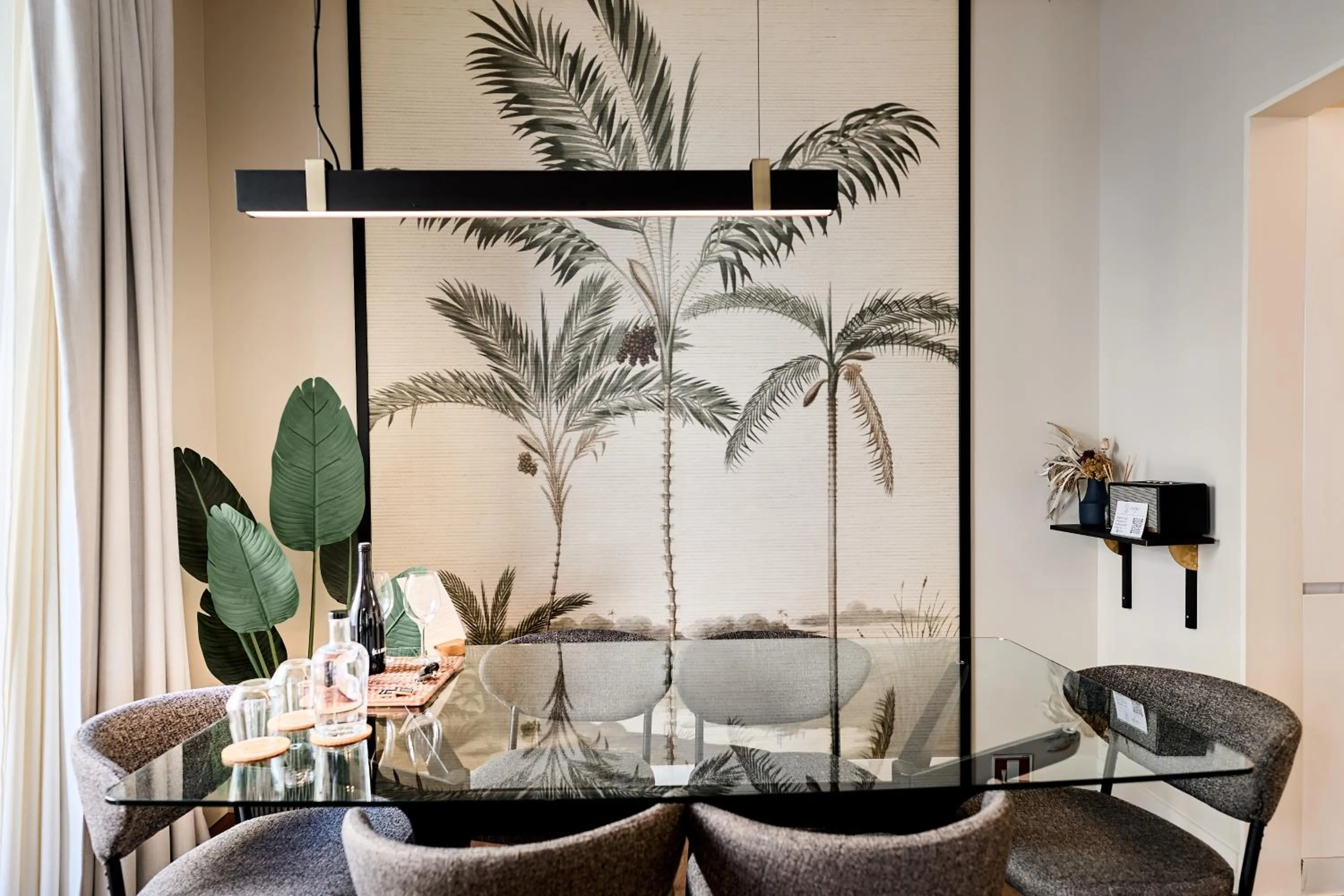 Dining area in Ando Living - Augusta House