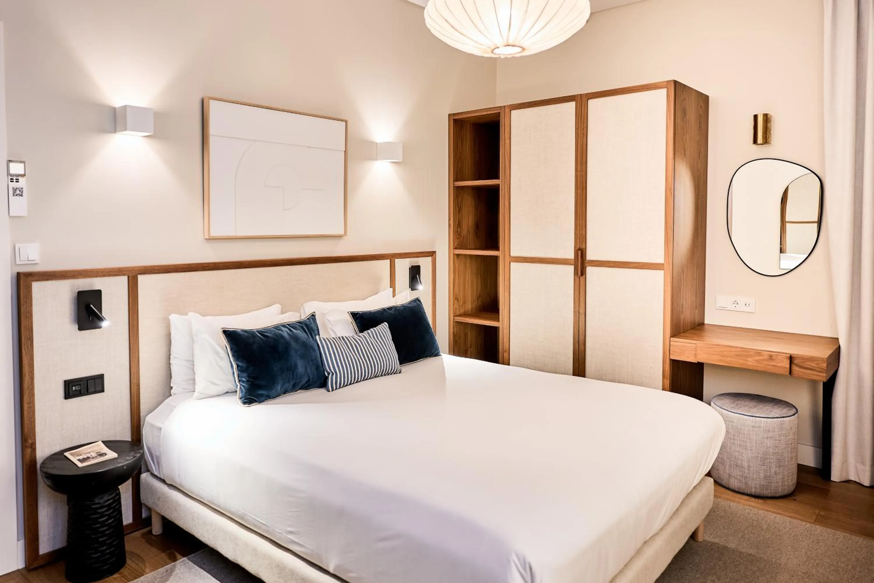 Bed in Ando Living - Augusta House