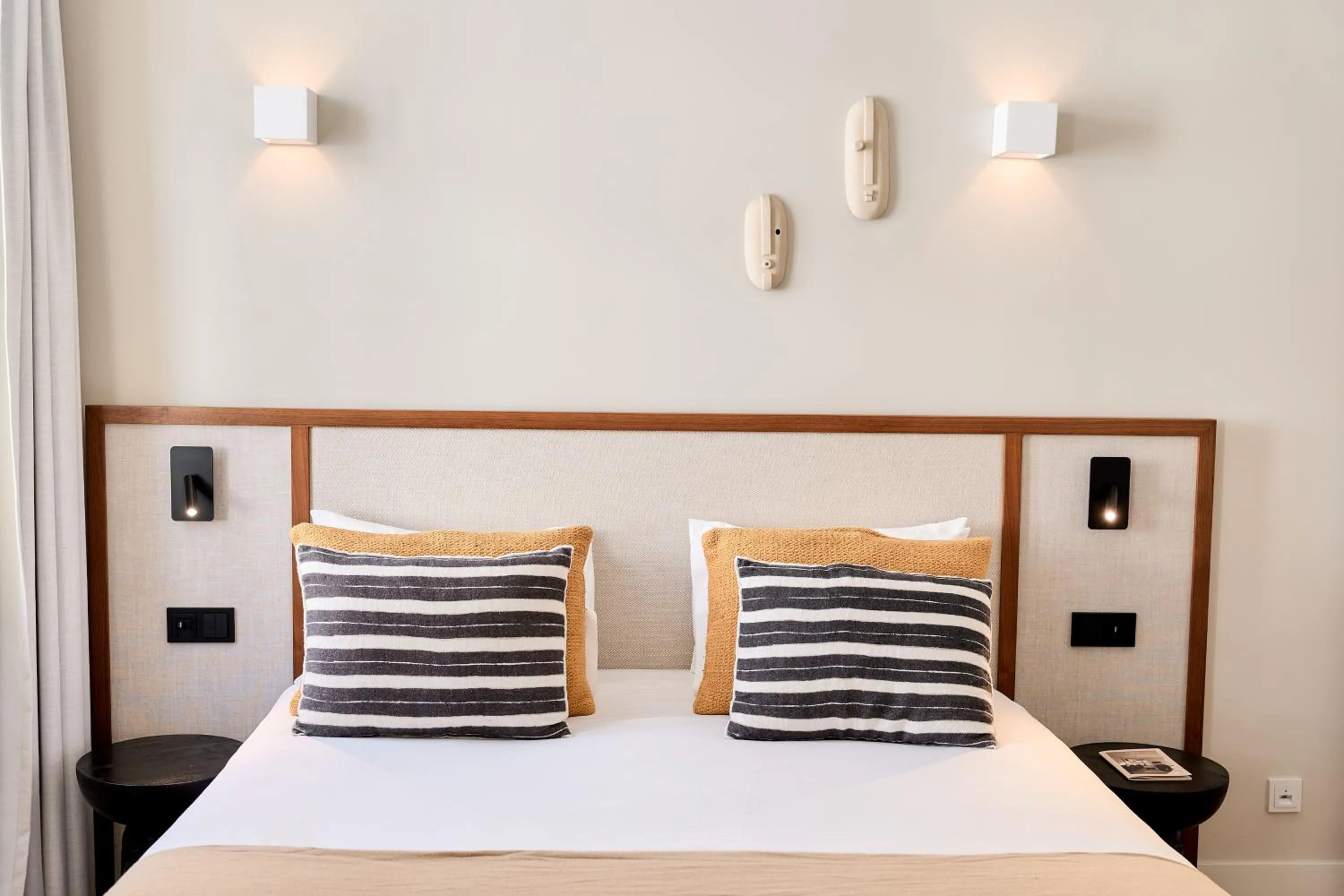Bedroom, Bed in Ando Living - Augusta House
