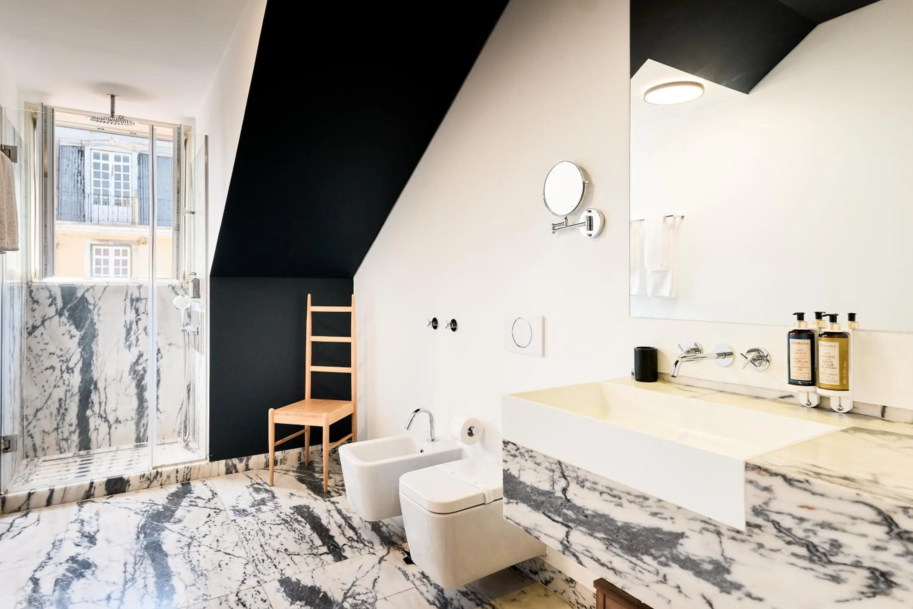 Bathroom, Bed in Ando Living - Augusta House