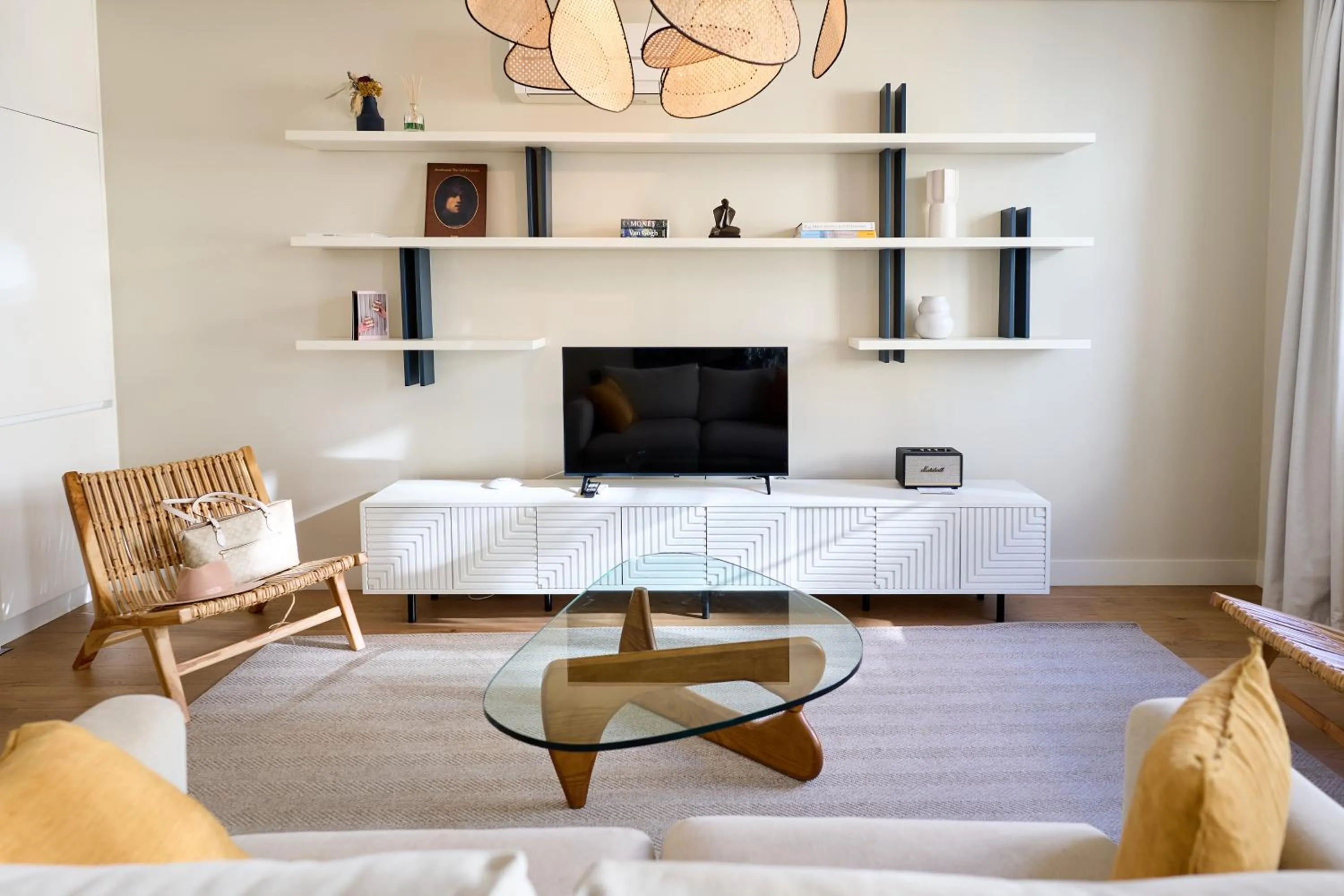 TV and multimedia in Ando Living - Augusta House