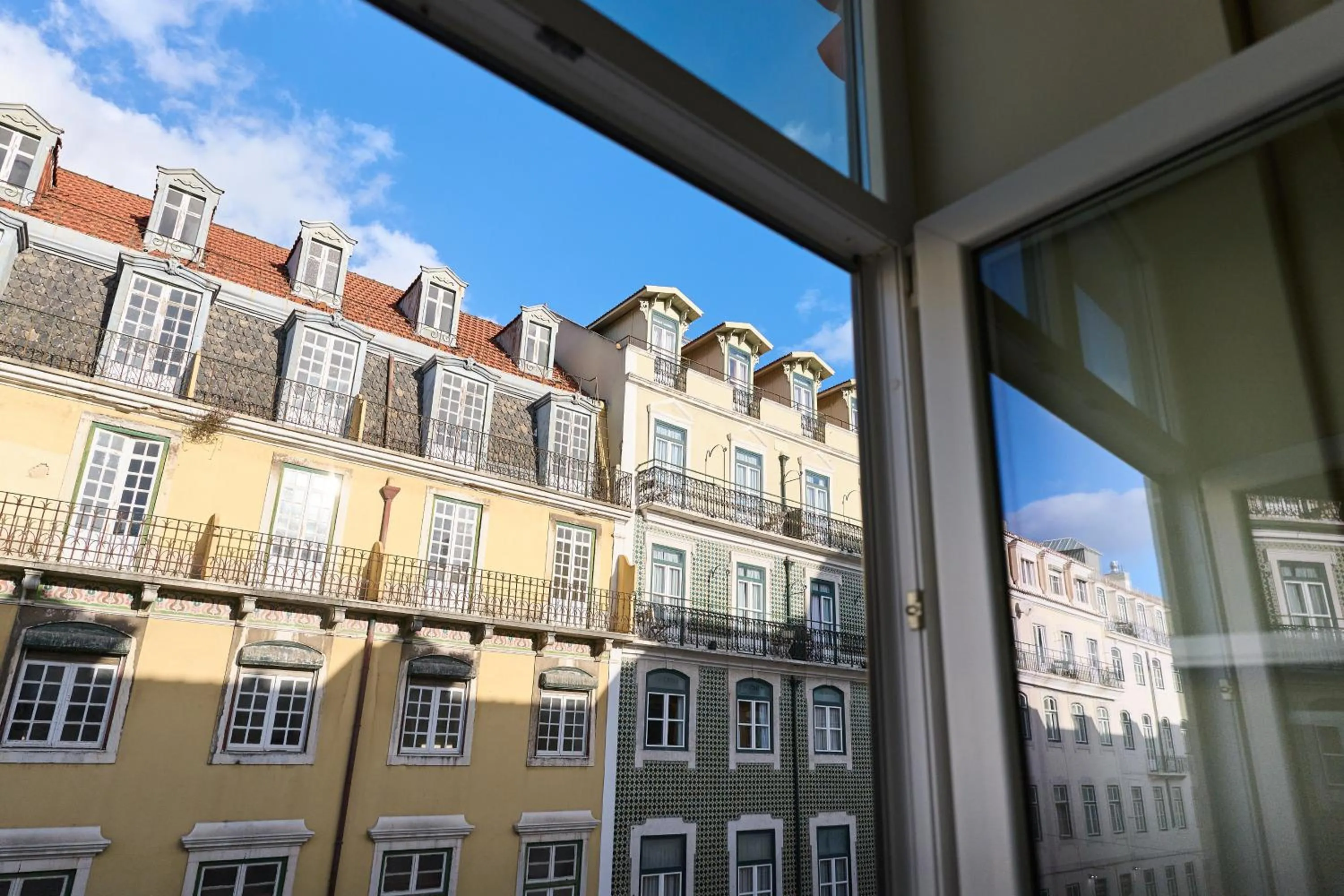 City view in Ando Living - Augusta House