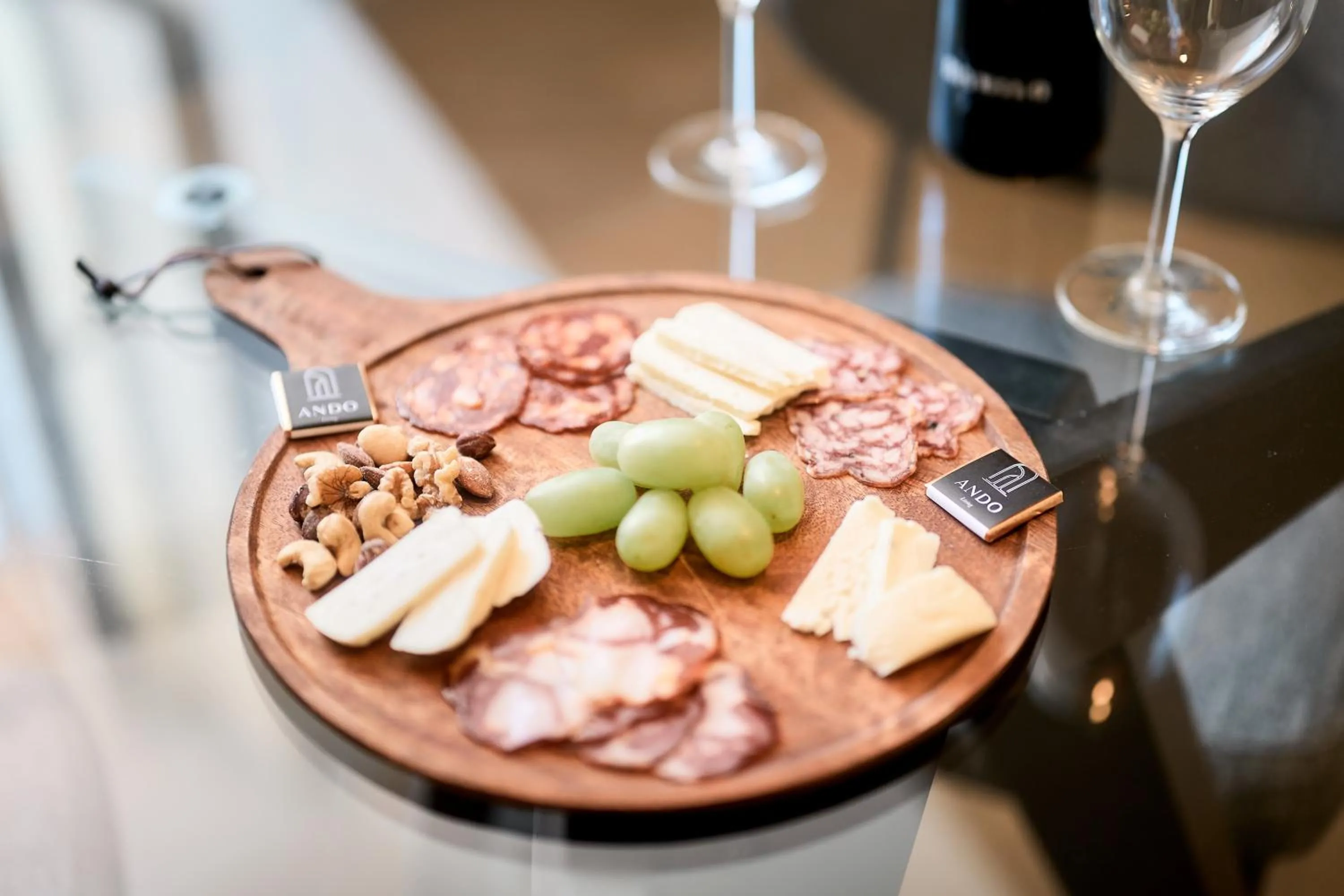 Food and drinks in Ando Living - Augusta House