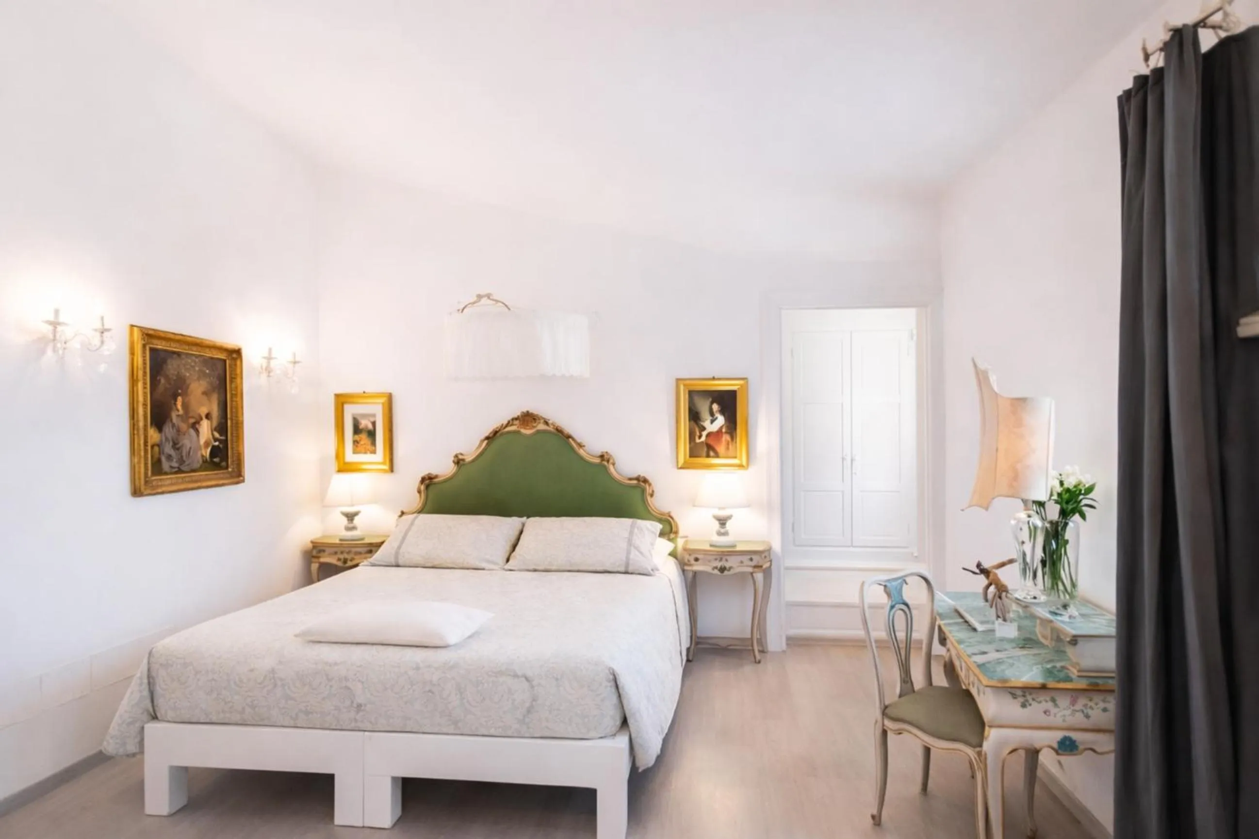 Bed in Country Lodge B&B